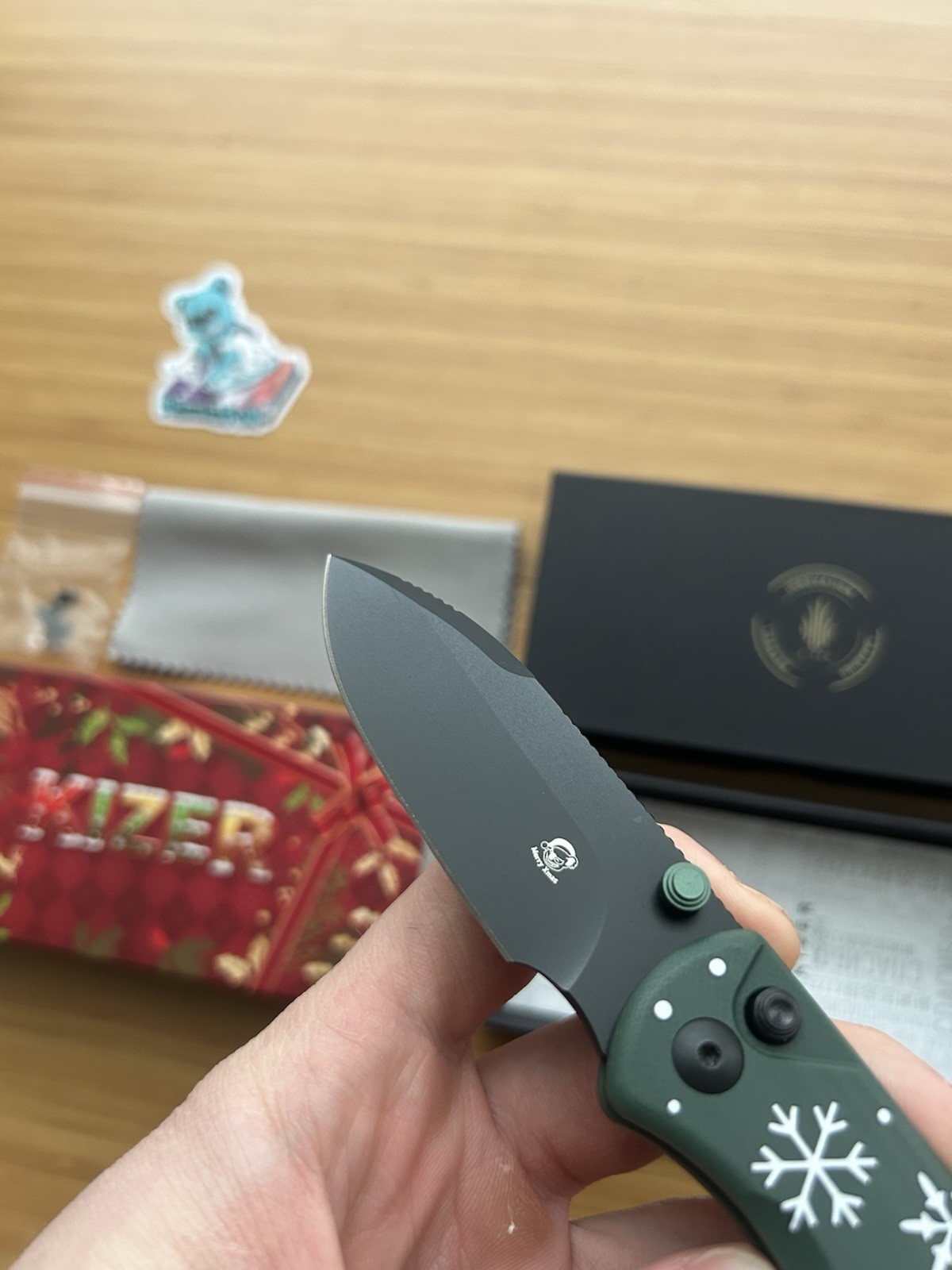 Kizer Limited Edition Christmas 2025 Drop Bear 2 V3619.2CDMC1 – Green – AEB-L