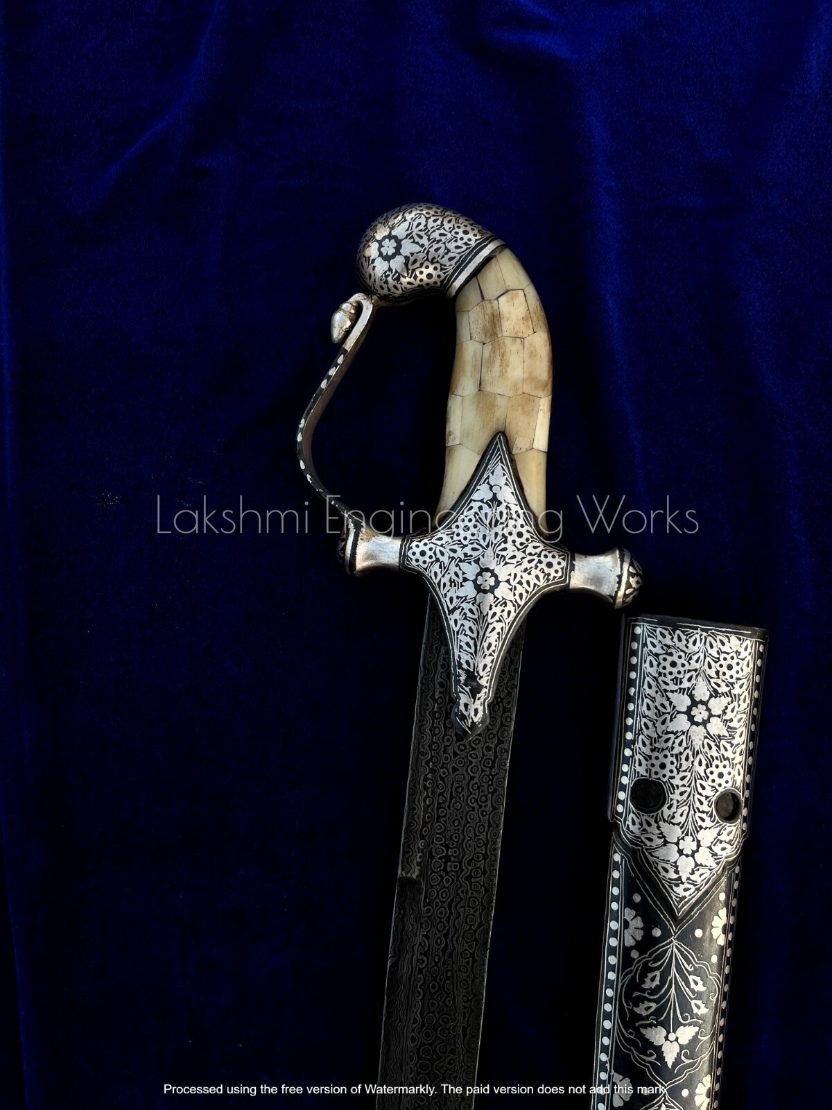 Damascus Steel Blade Sword, Arabian Kilij Sword, Silver Kofthgirii , bone hilt