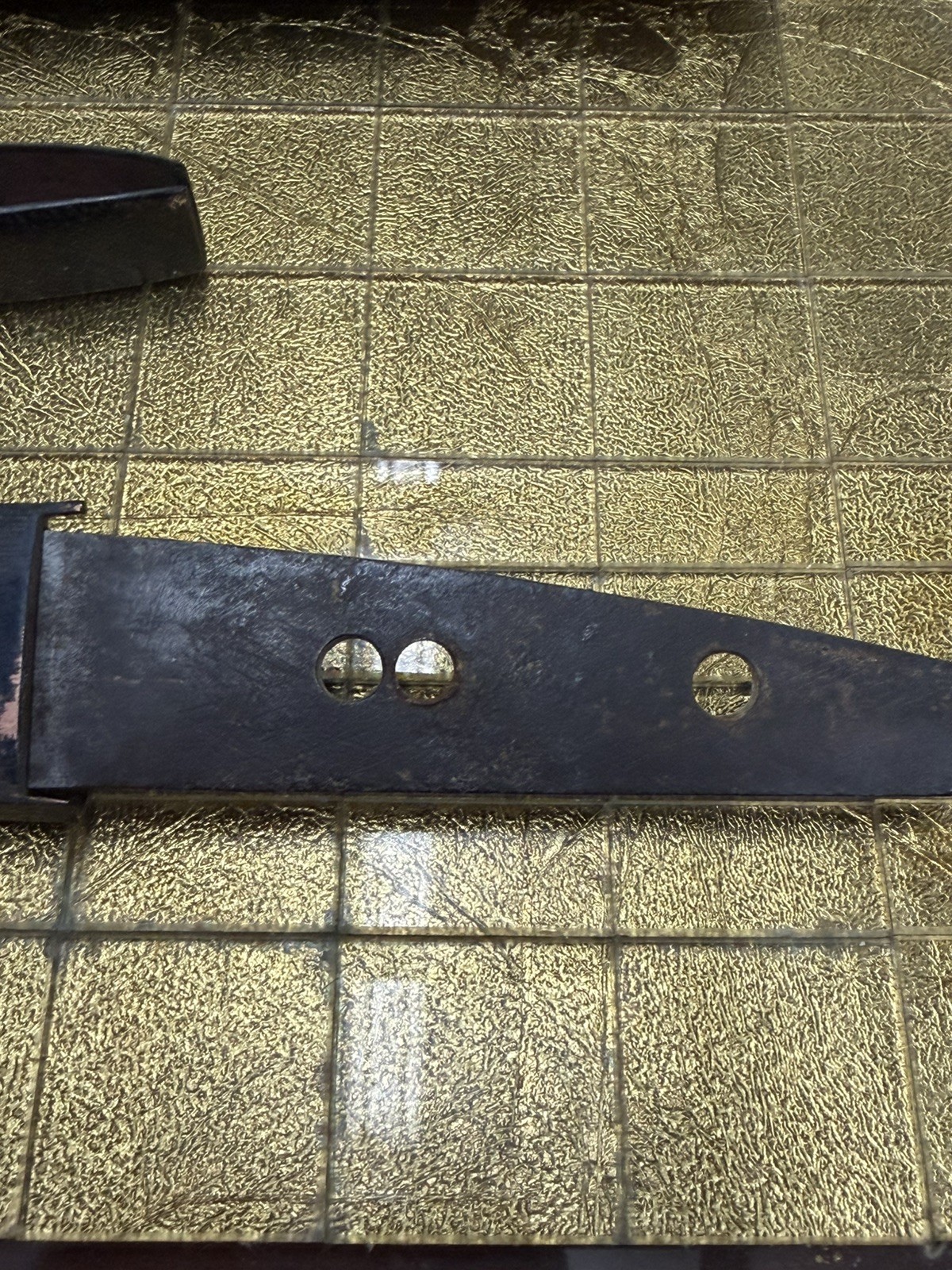 RARE Japanese tanto short sword with black-lacquered ribbed wood hilt