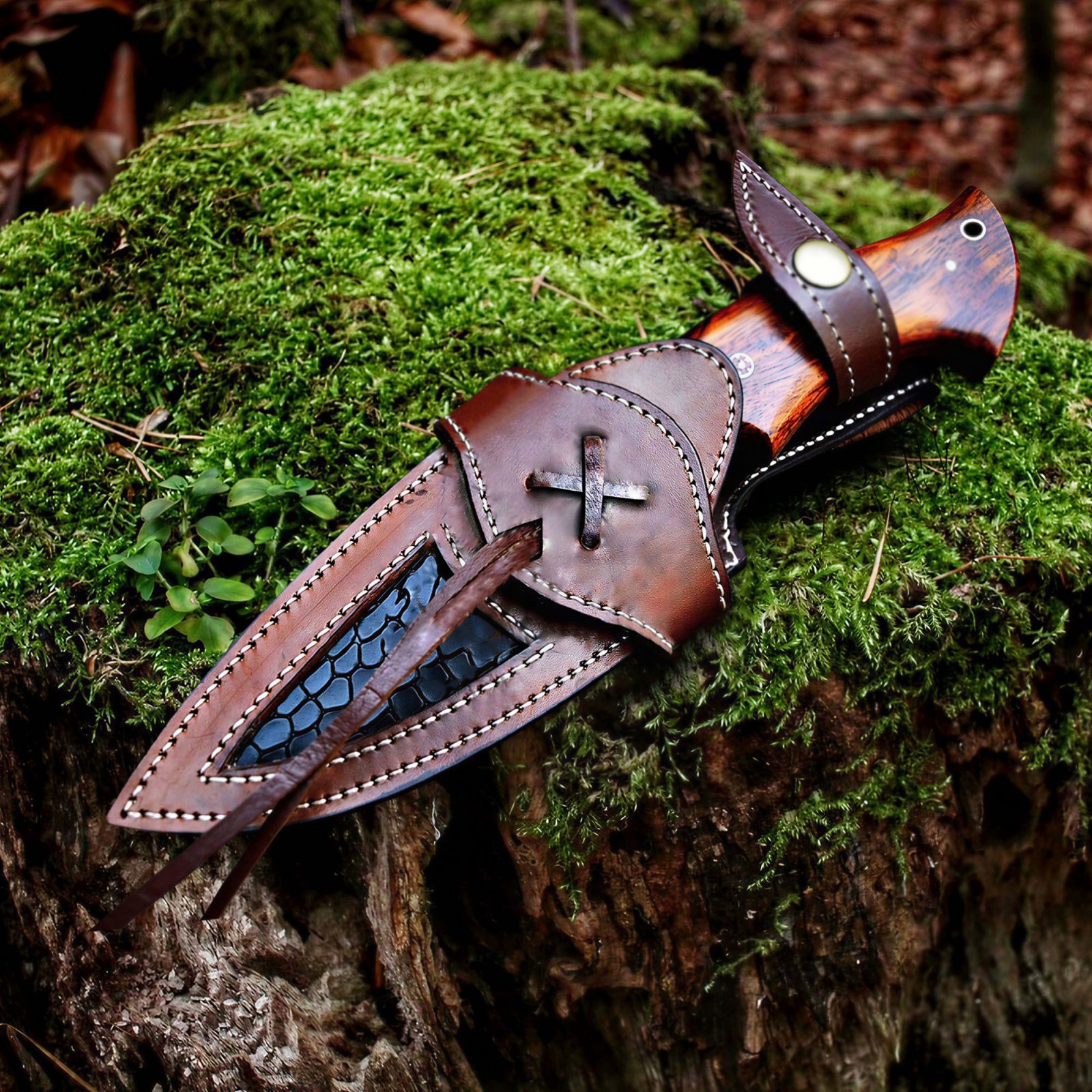 Damascus Steel Bobcat Hunting Knife, Handmade Fixed Blade Camping Outdoor Knife