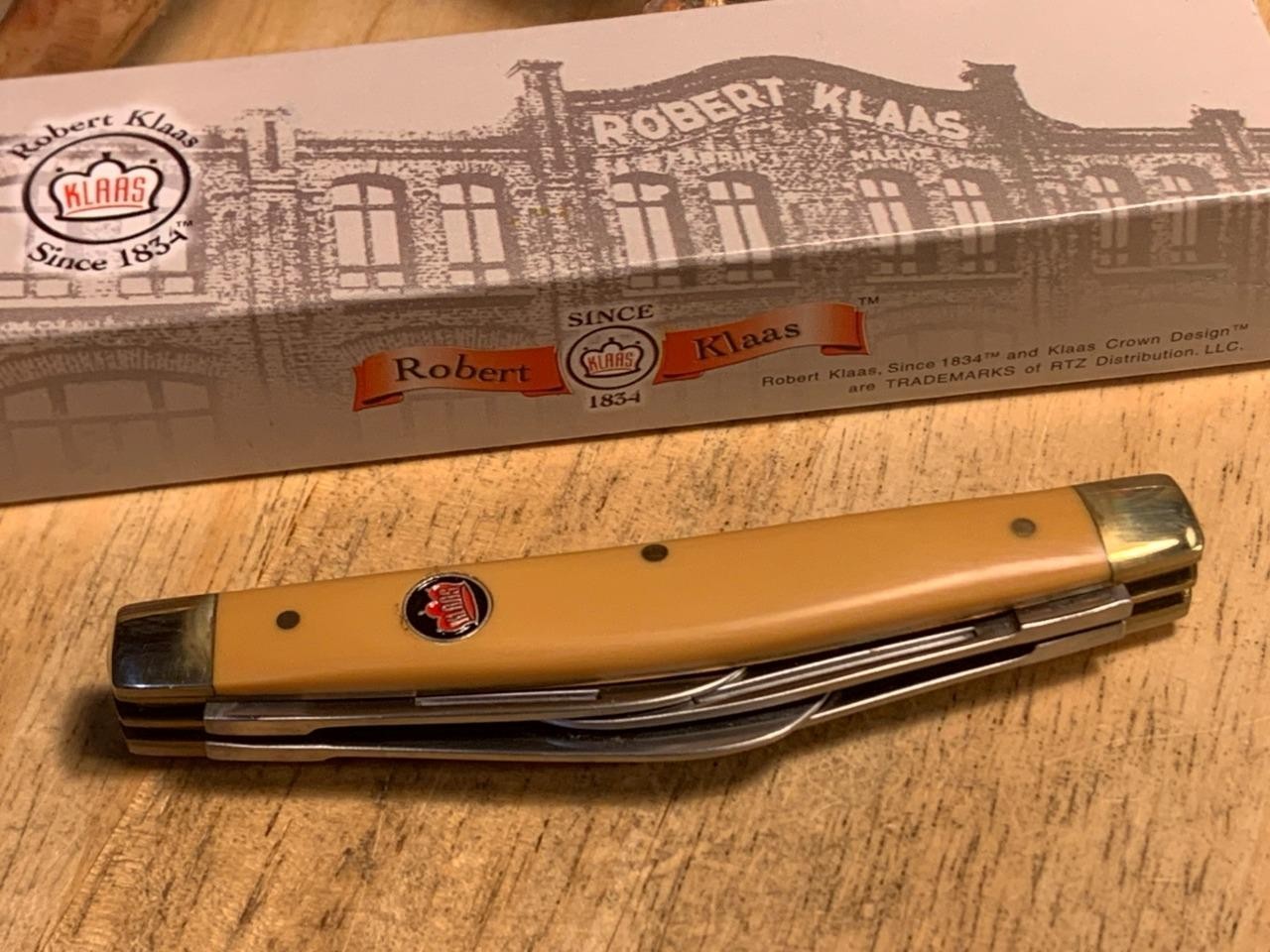 Robert Klaas Yellow Smooth Delrin Congress 3 5/8″ Pocket Knife KC3426