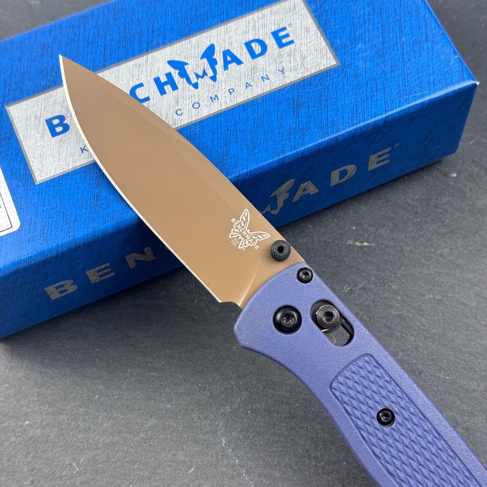 Benchmade Bugout 535FE-05 CPM-S30V Folding Knife Crater Blue Grivory Handle