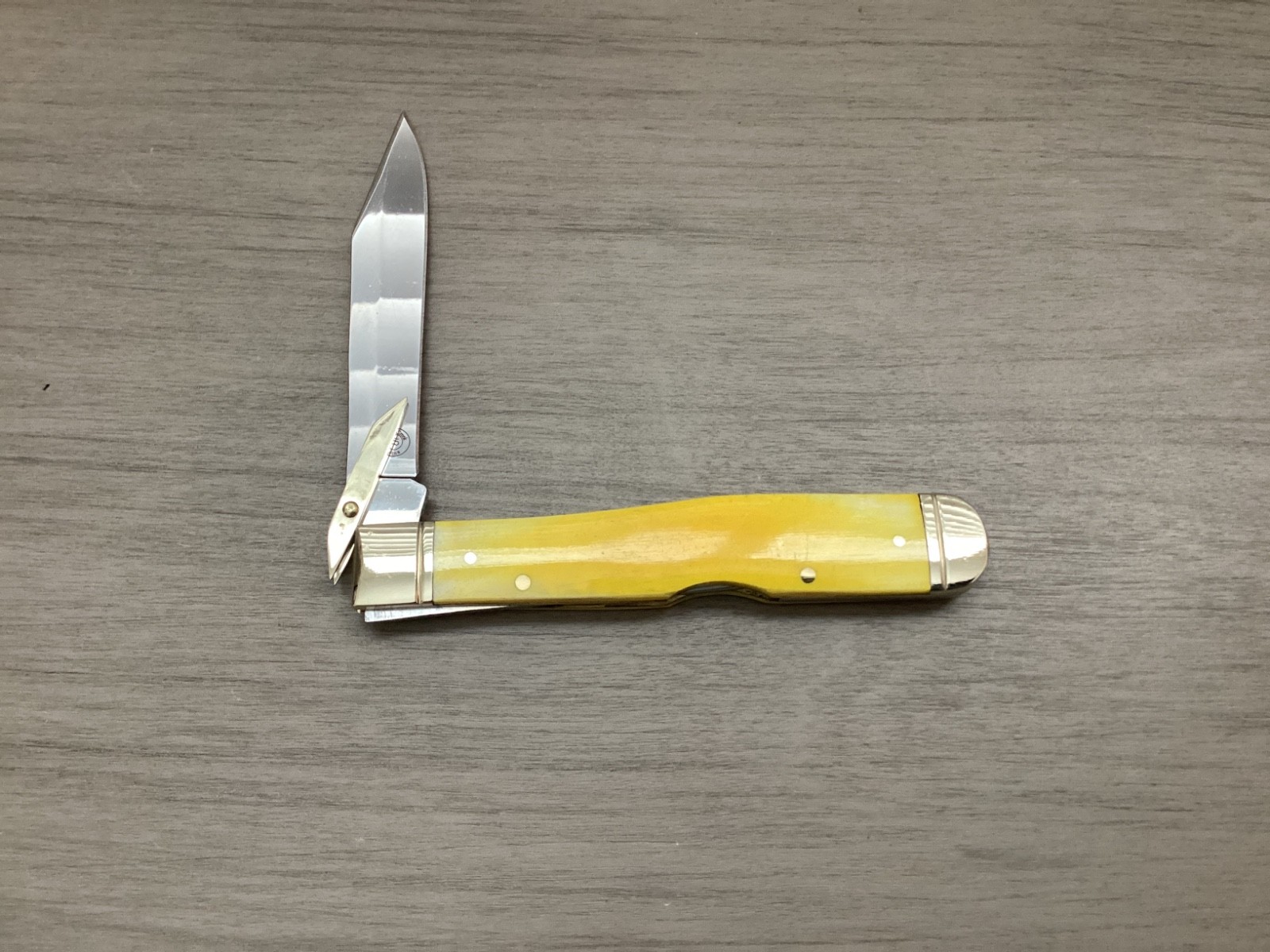 GERMAN CREEK GUARDIAN ANGEL Yellow Bone Cheetah Pocket Knife