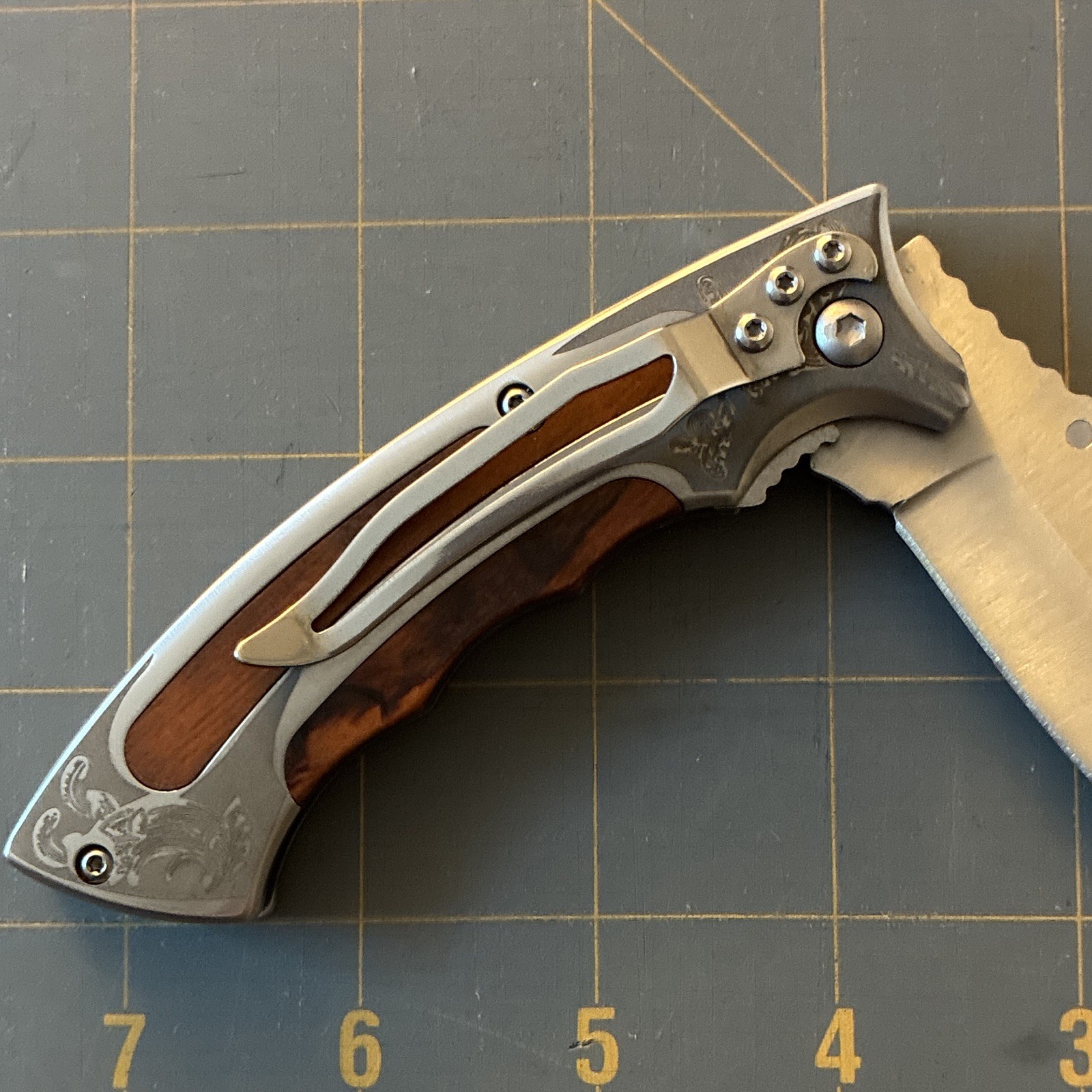 Browning Blade Manual Folding Pocketknife Hawkbill Plain SS, Liner Lock/Clip