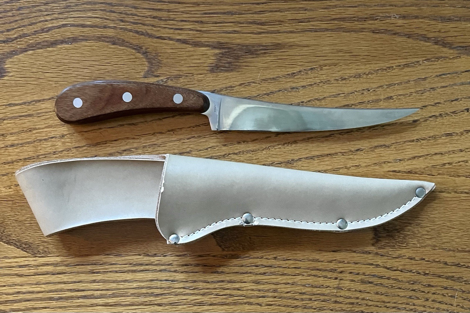 Maxam Fillet Knife Stainless Clip Point Plain Edge 4.1-5in Wood Handle Sheath