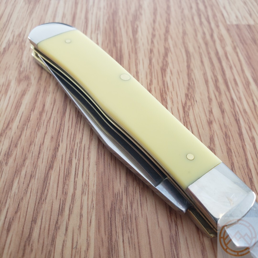 Case XX Trapper Pocket Knife Carbon Steel Blades Yellow Smooth Synthetic Handle