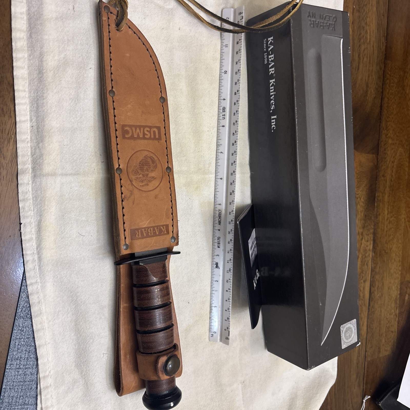 KaBar 1217 Fighting/Utility Knife USMC Leather Sheath Straight Edge