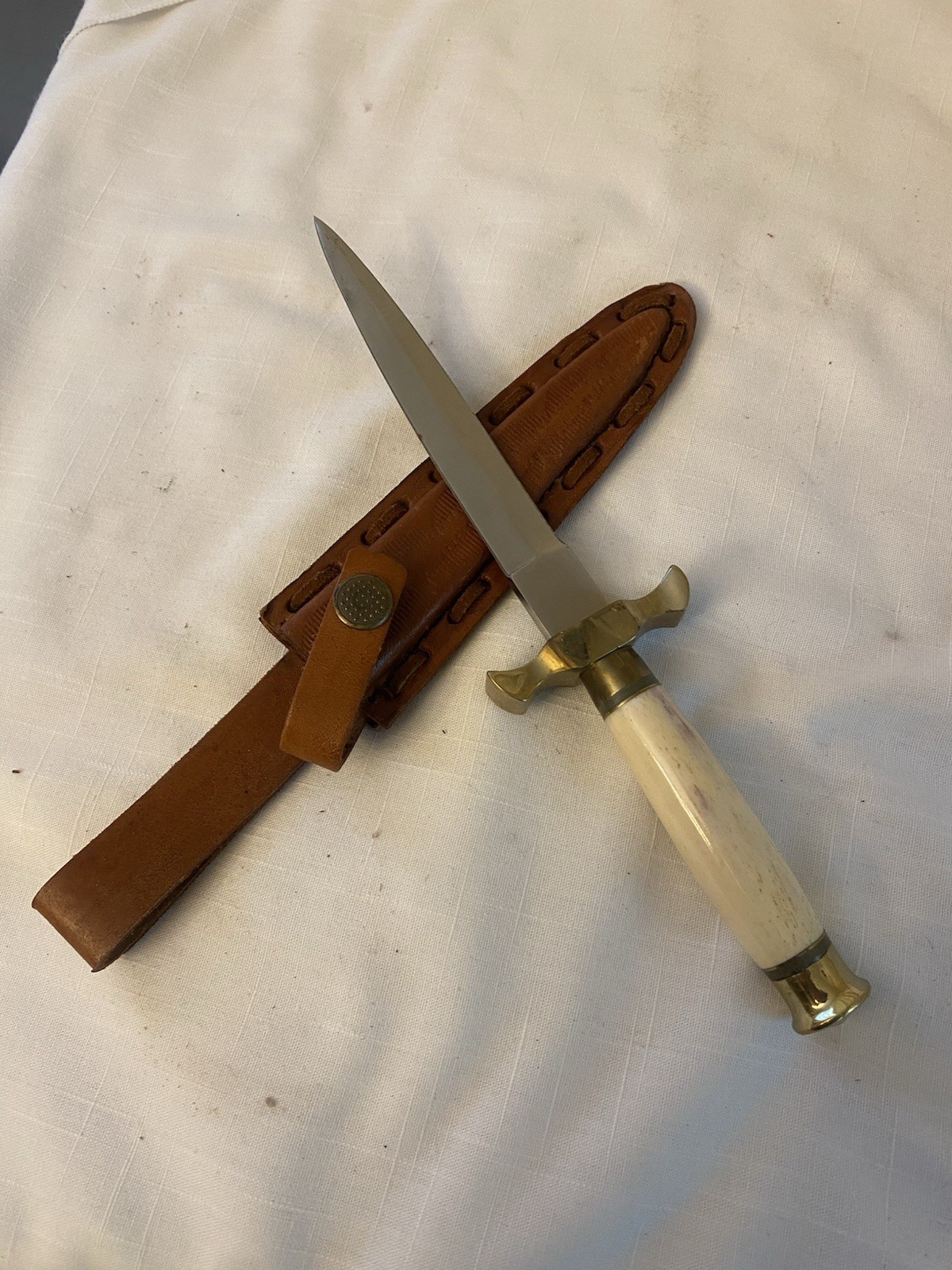 Fixed Blade Reproduction Knife & Sheath