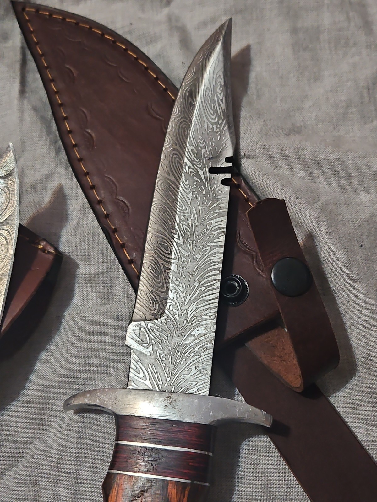 12.5 » Damascus Bowie Knife and 7″ Sidekick Buddy