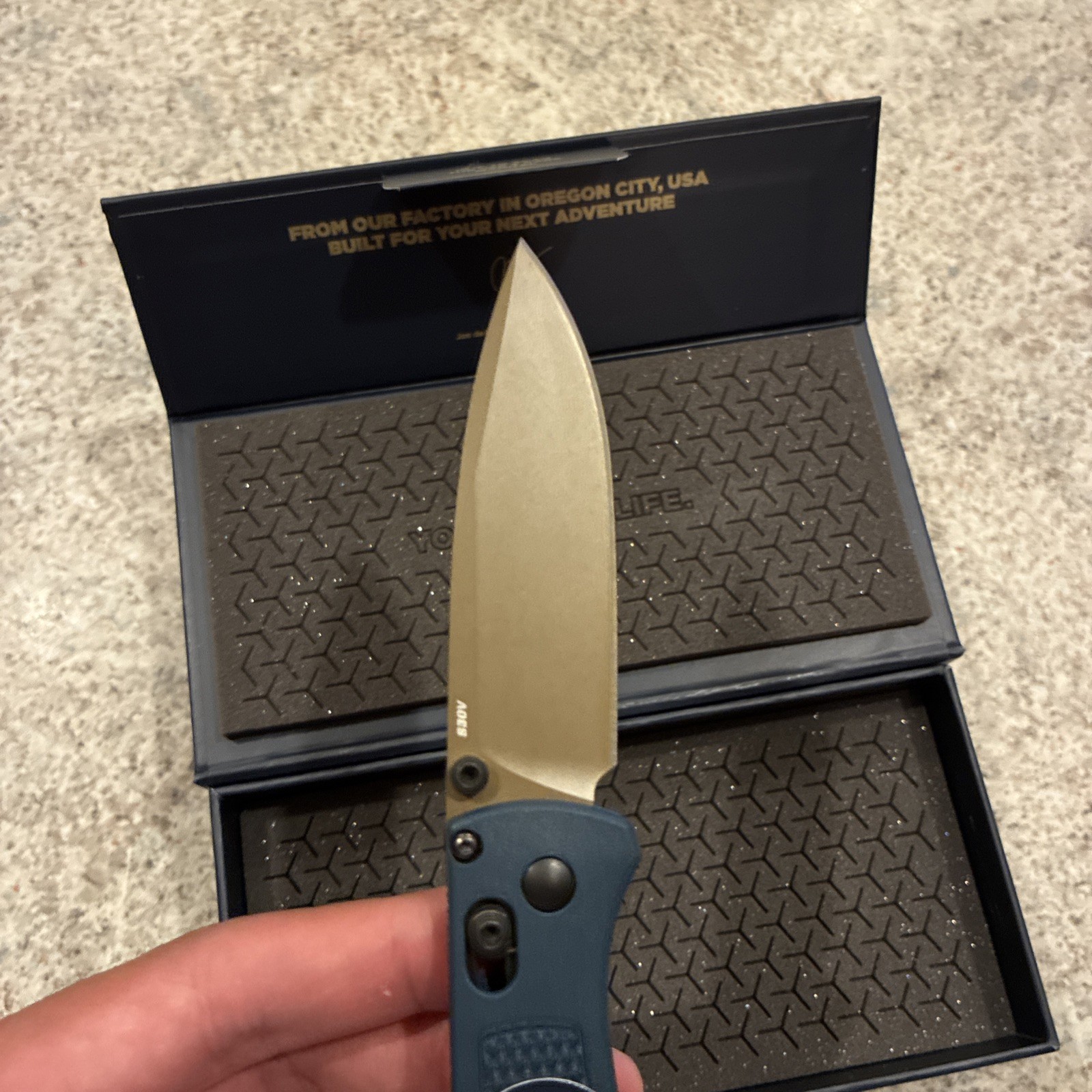Benchmade 535FE-05 Bugout Knife Crater Blue Grivory Handle S30V Folding Knife