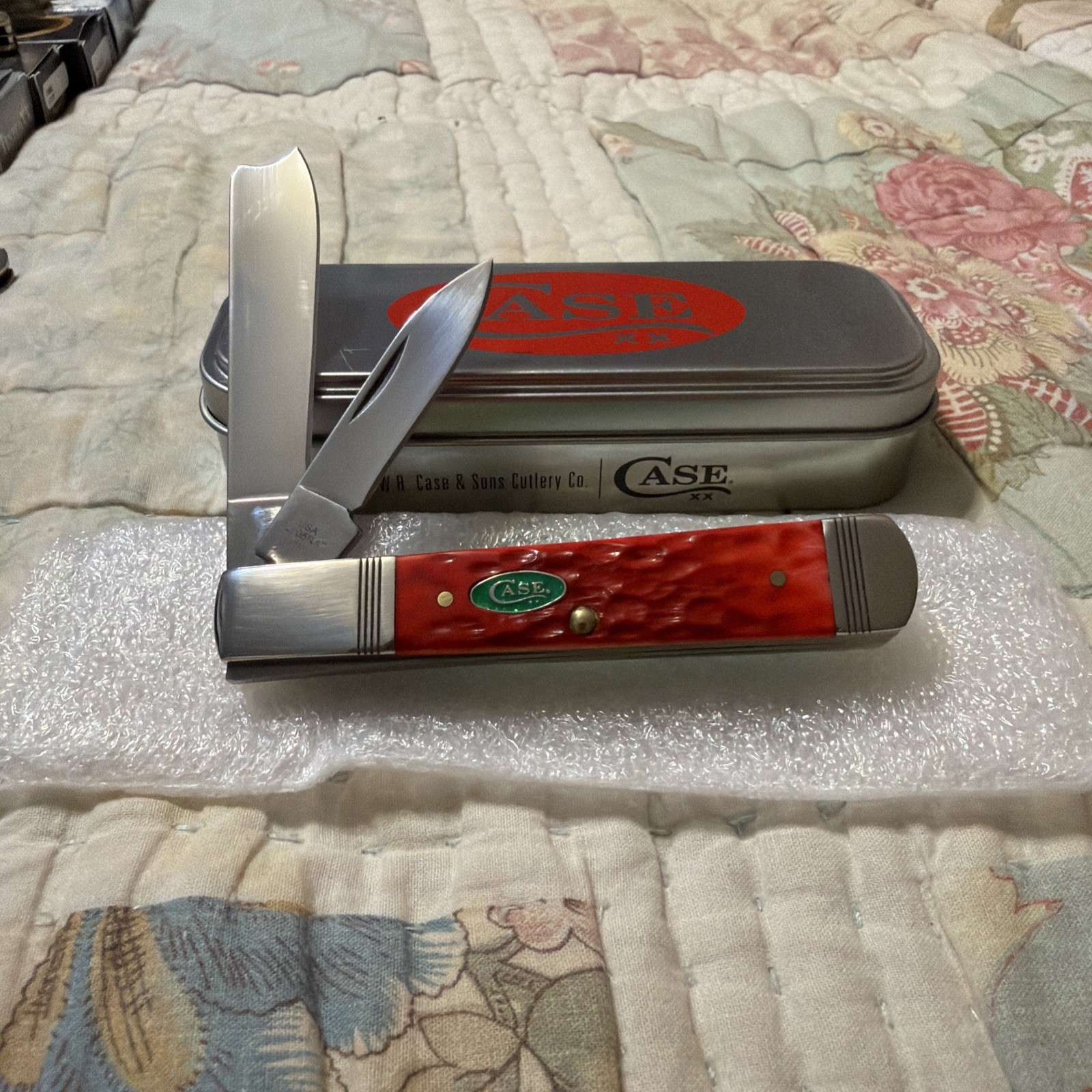 🔥🔥2024 Case XX Magicians Razor Green & Red Bone In Tin Opened 10933