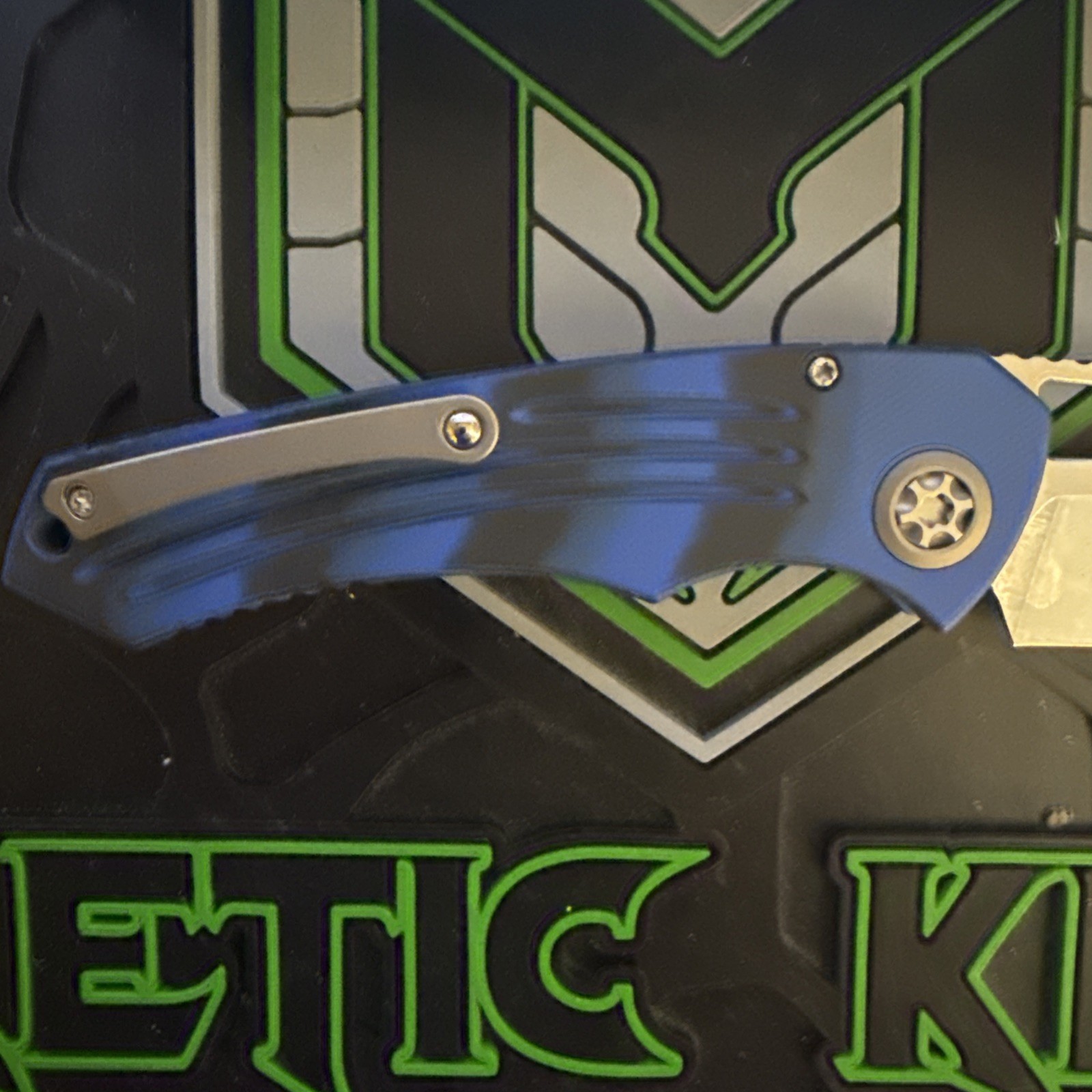 Heretic Pariah Blue/Black G10 Sold Out