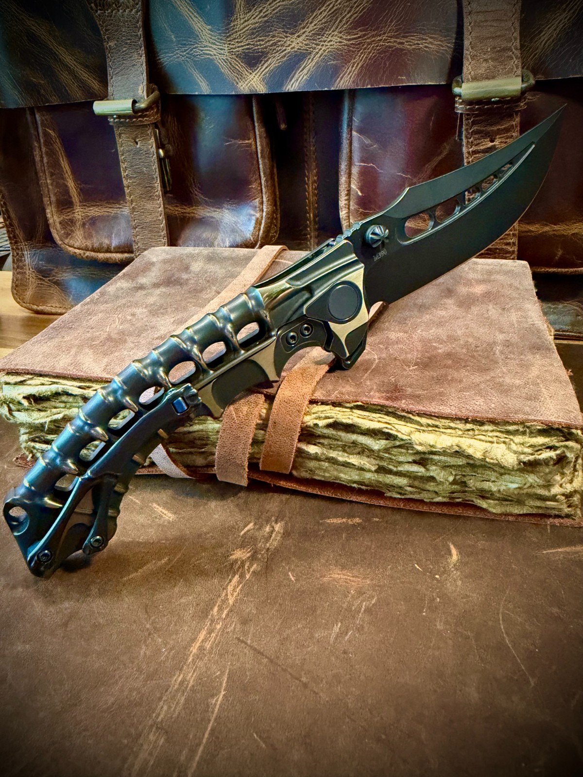 Andre De Villiers ADV Tactical M390 Scavenger Integral Titanium Folding Knife!