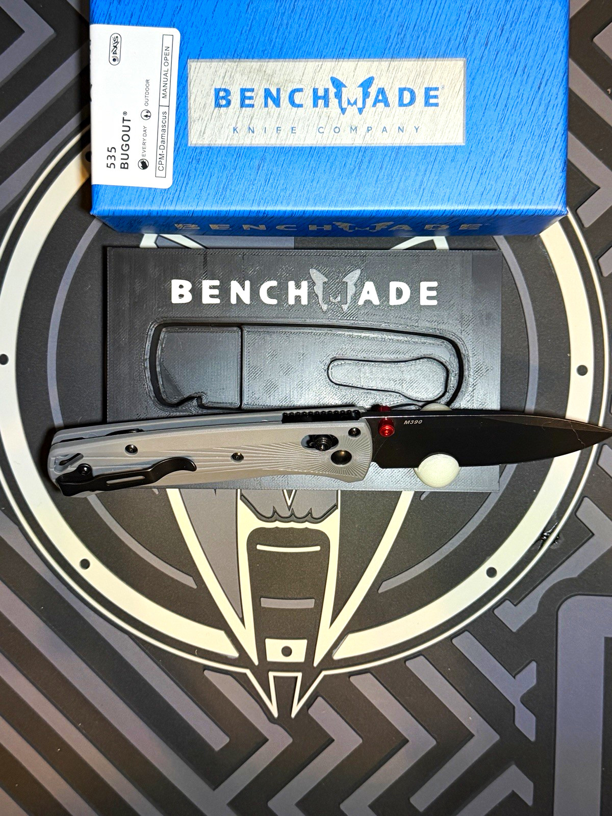 Benchmade Bugout 535 Gray Aluminum Pocketknife Damascus Drop Point Plain Axis