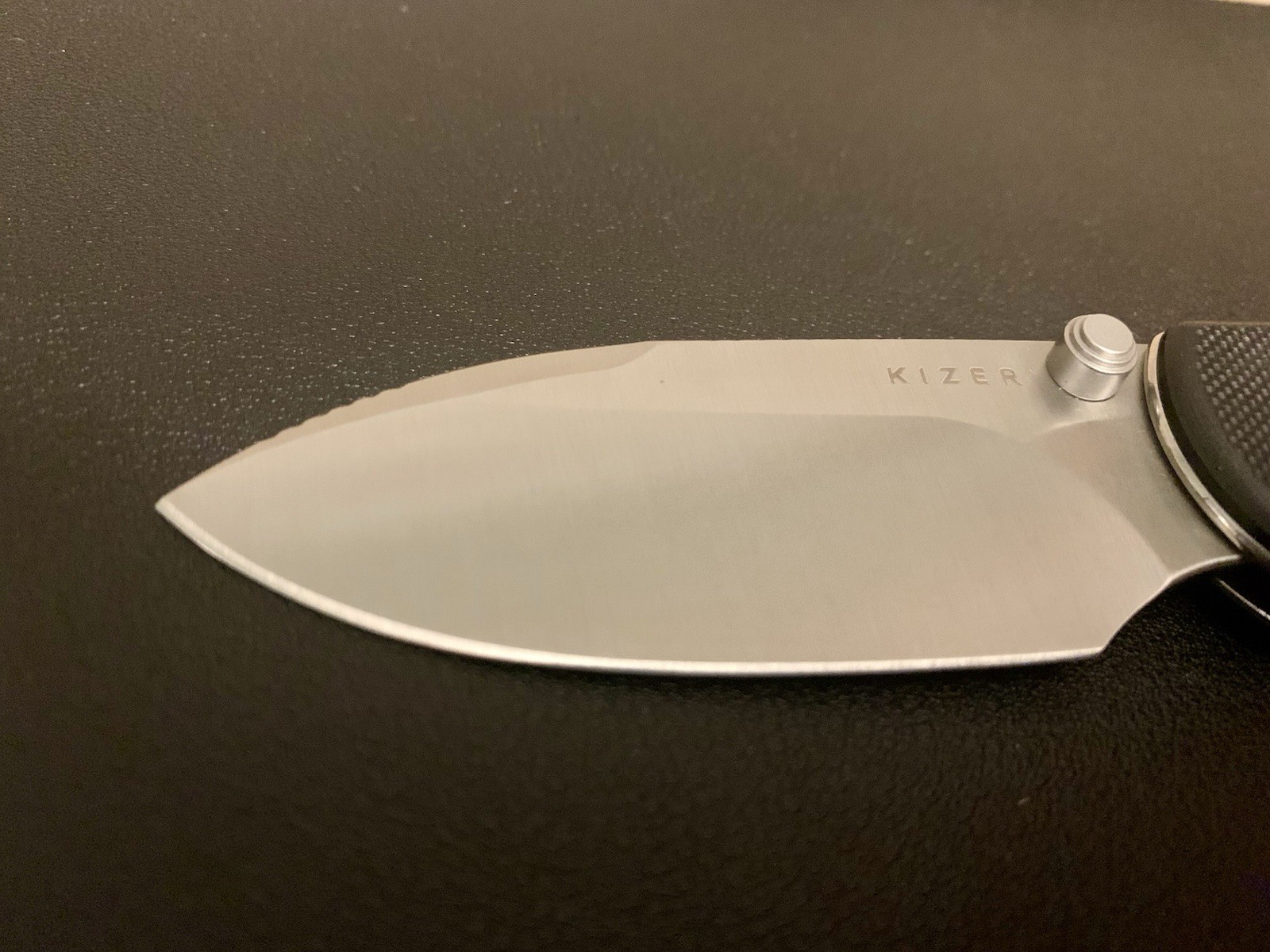 Kizer Drop Bear 2 V3619.2KD1 AEB-L 2.84” Blade Black G10 Clutch Lock Knife