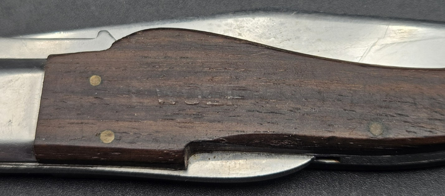 Vintage Wolf Stainless Steel Swing-Guard Folding Pocket Knife – Made in Japan