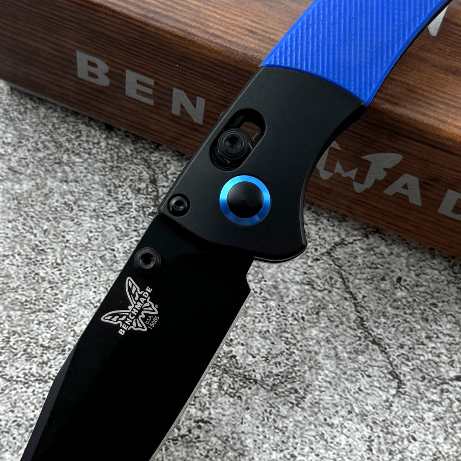 Benchmade 15085-BK Crooked River Black Aluminum G10 Clip-Point Folding Knife