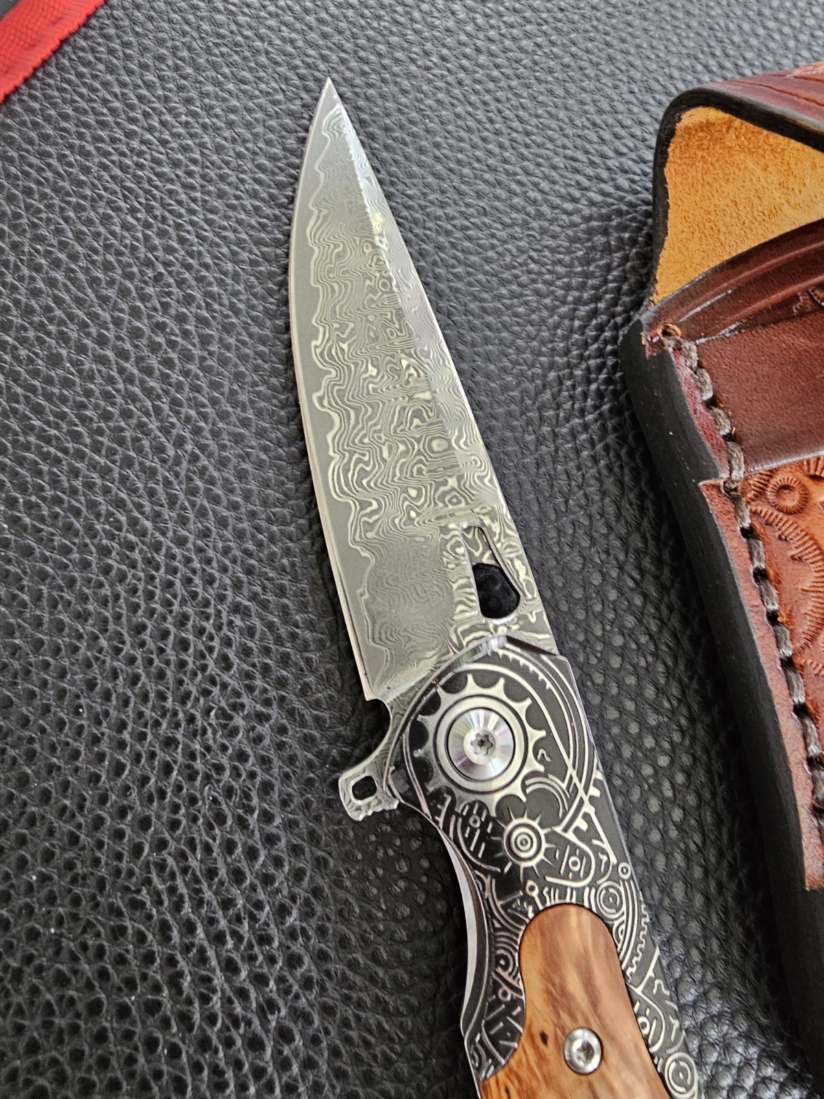 Damascus Steel Pattern Folding Pocket Knife Wood Resin Handle Leather Sheath NEW