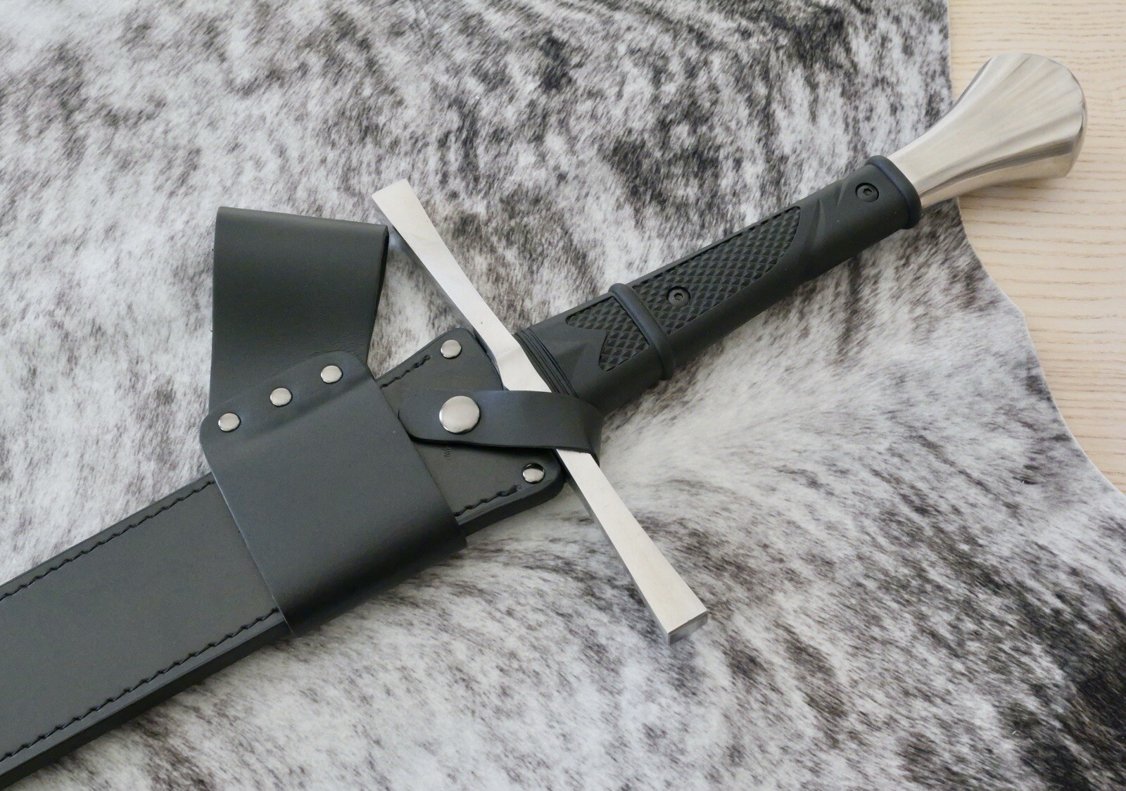 45” Medieval Longsword Two Handed Razor Sharp 7mm Thick Blade SHARP Double Edge