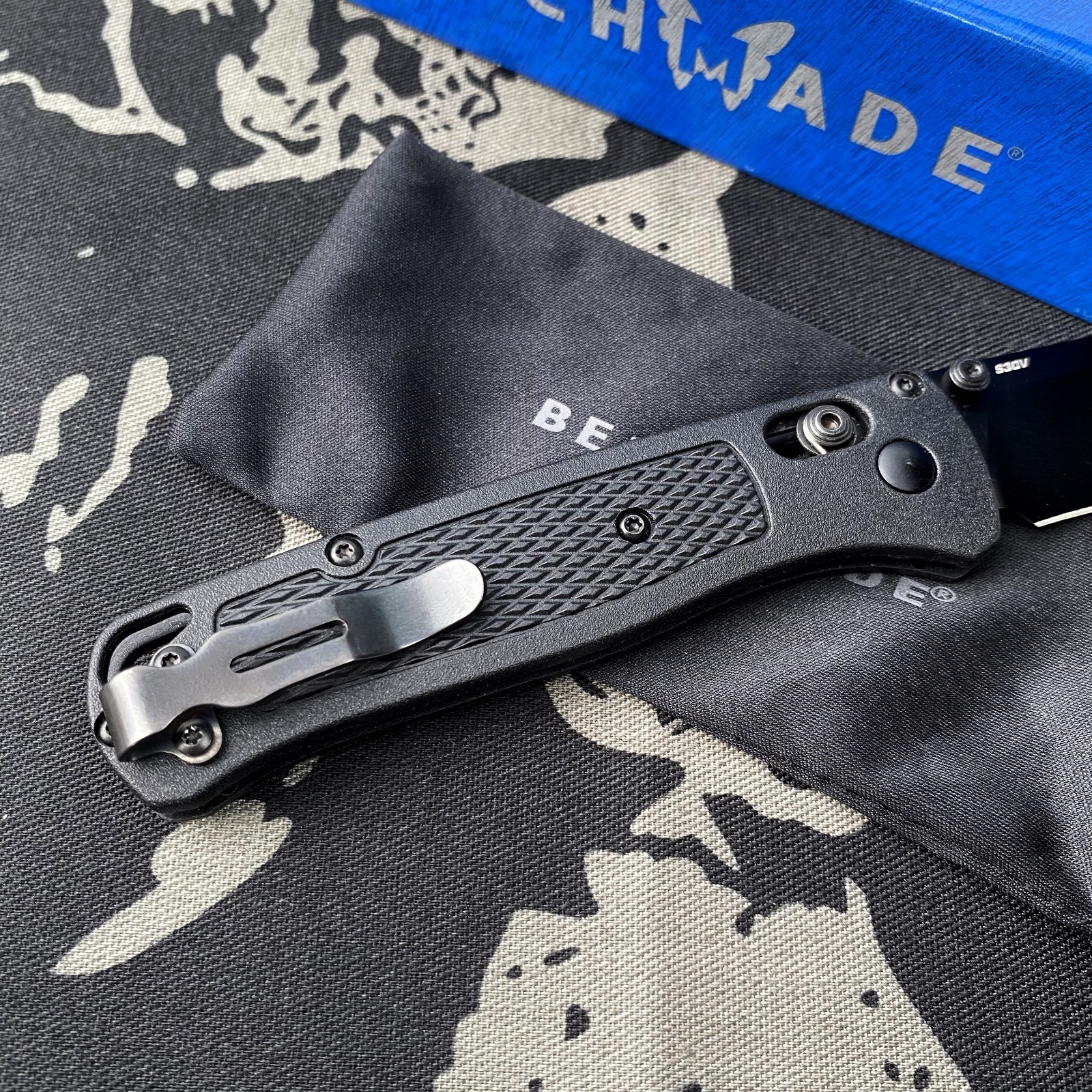 Benchmade 535BK-2 Bugout Black CF-Elite Handle S30V BLADE Folding Knife