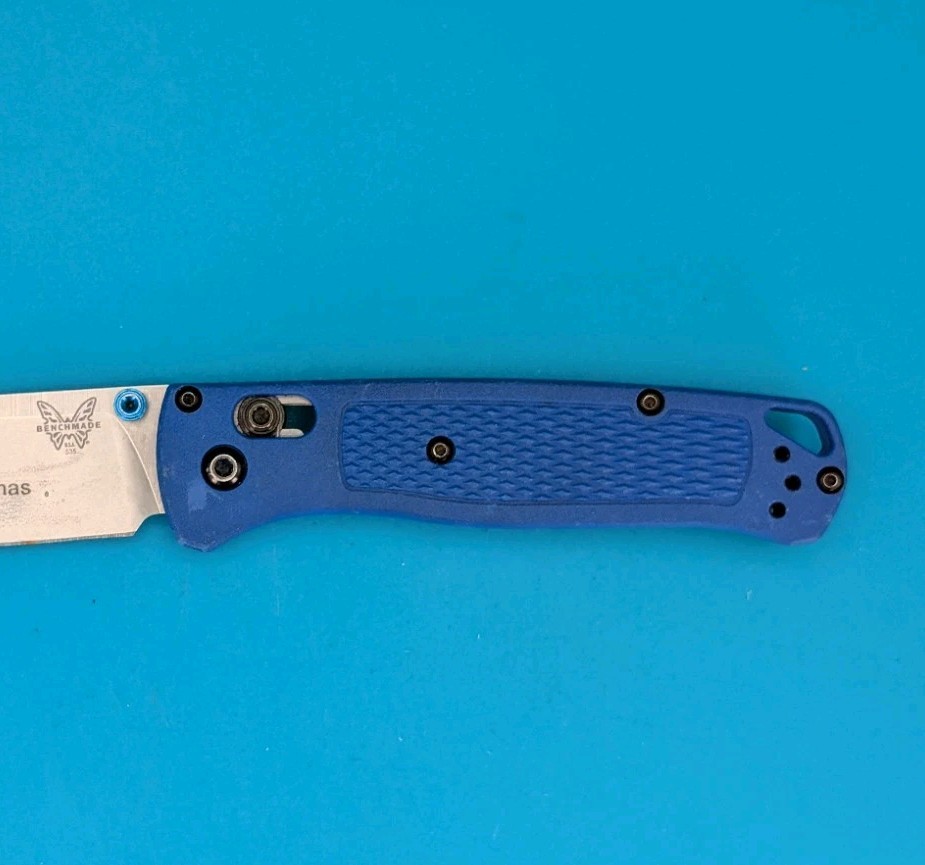 Benchmade Griptilian 535 Blue Handles 3.45″ S30V Satin Tanto Drop Point AXIS