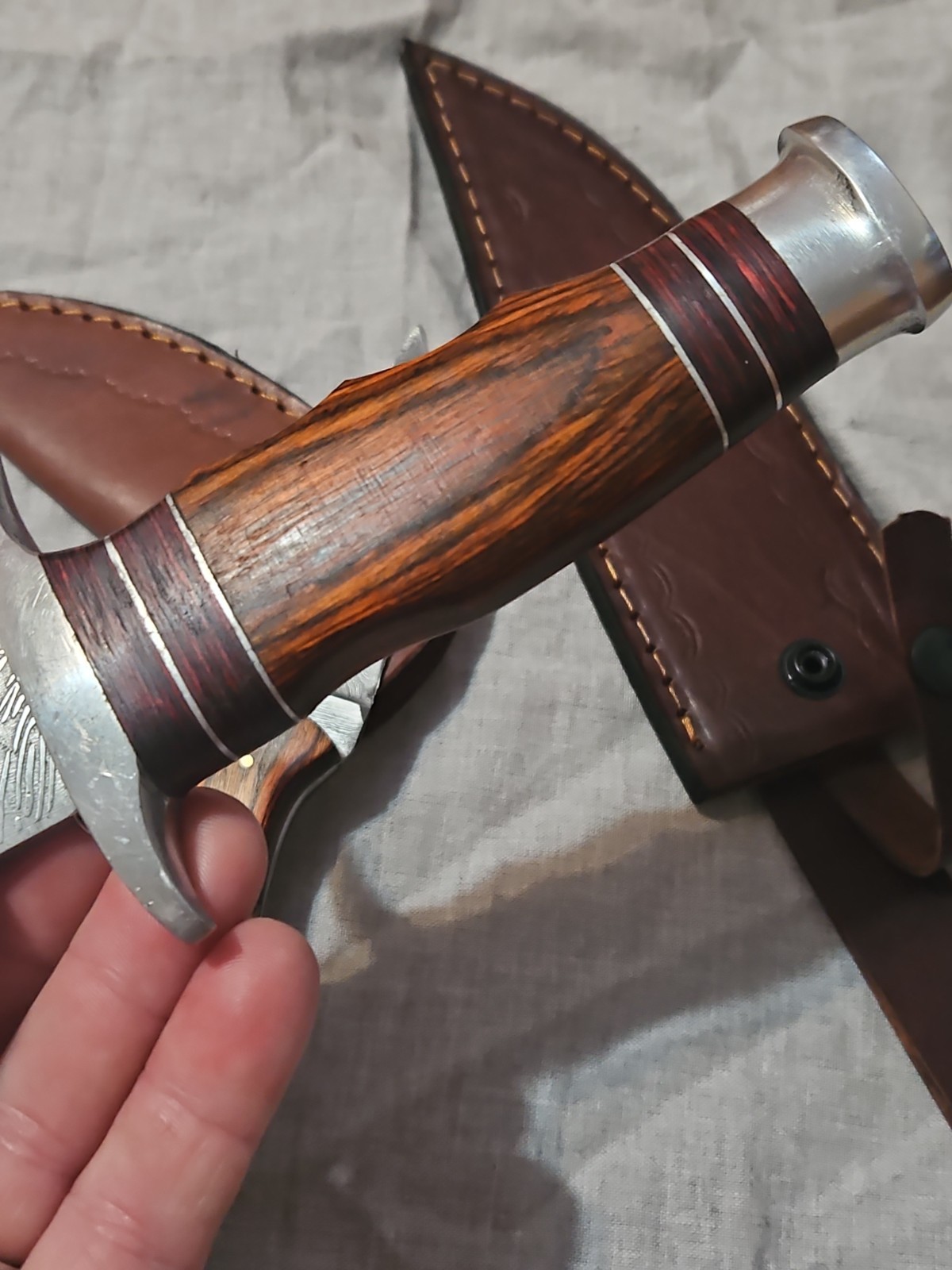 12.5 » Damascus Bowie Knife and 7″ Sidekick Buddy