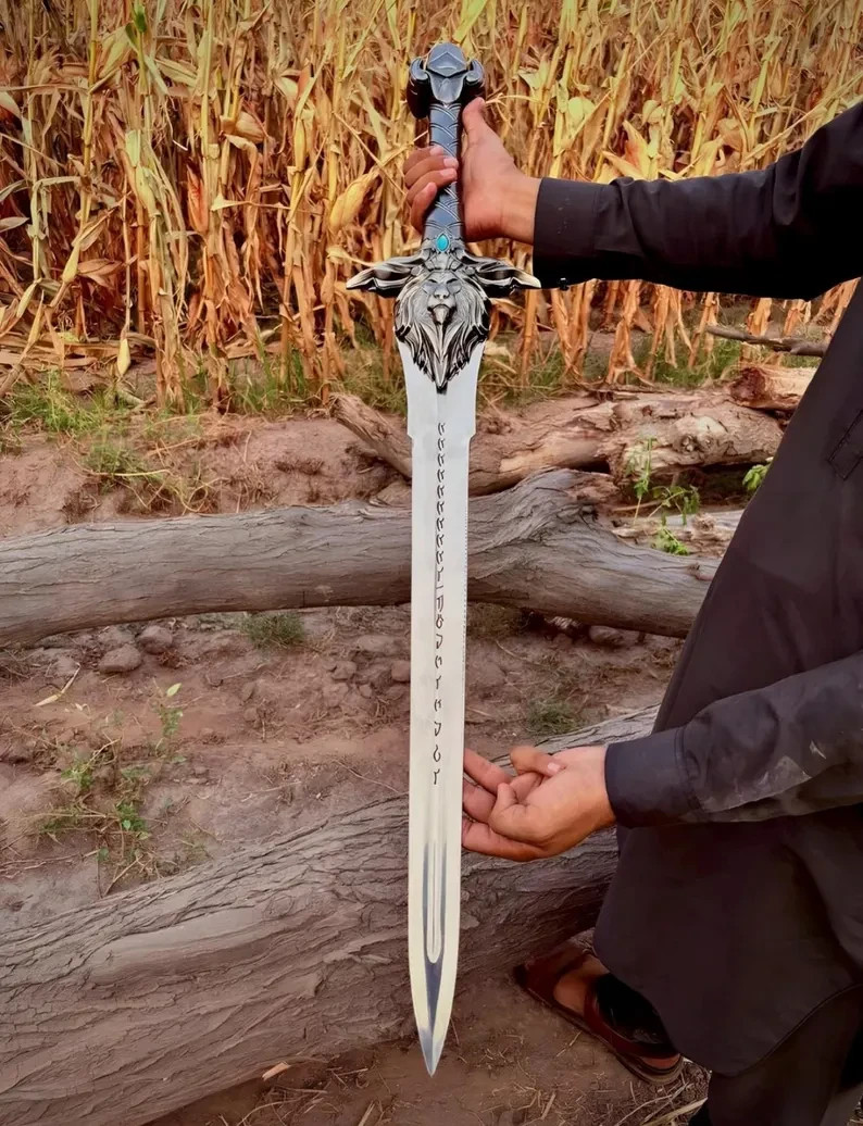 Lion Head Fantasy Sword Display Replica, Carbon Steel Blade, Wall Plaque Decor