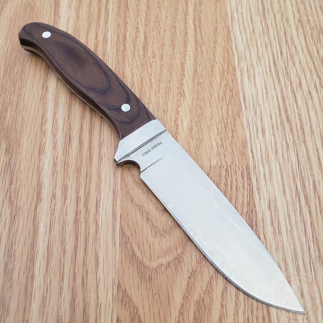 Browning Skinner Fixed Knife 4″ Stainless Steel Full Tang Balde Wood Handle