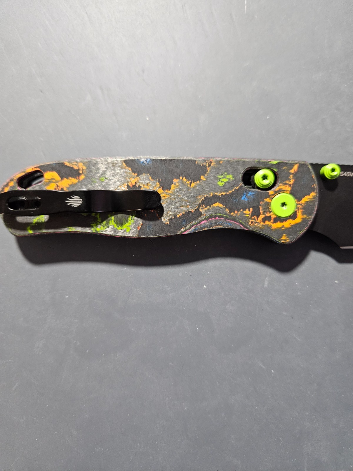 Kizer Drop Bear Blade City Exclusive S45VN Blade 80s Camo Carbon Handle 200 made