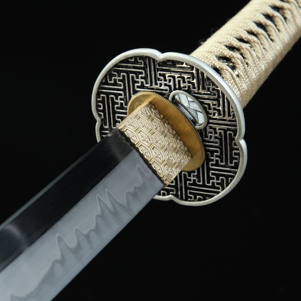 Cream Yellow Handmade Katana Clay Tempered T10 Steel Hamon Sharp edge Swords