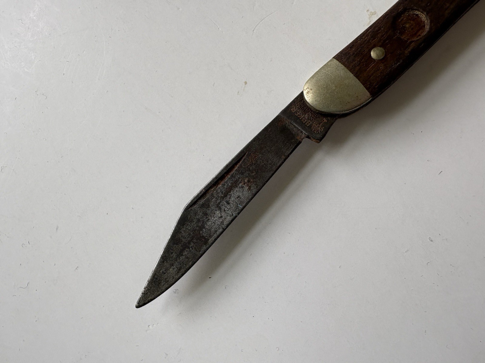 Vintage Single Blade Pocket Knife With Wooden Handle And Brass Bolsters