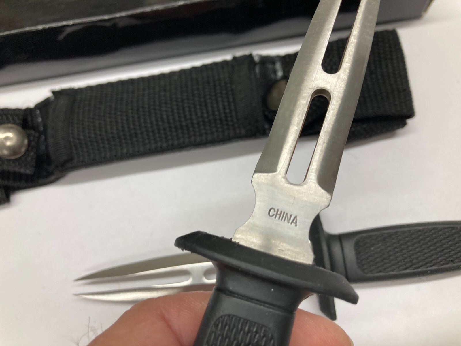 Double Knife Set w/Horizontal Belt Nylon Sheath YK-20-2