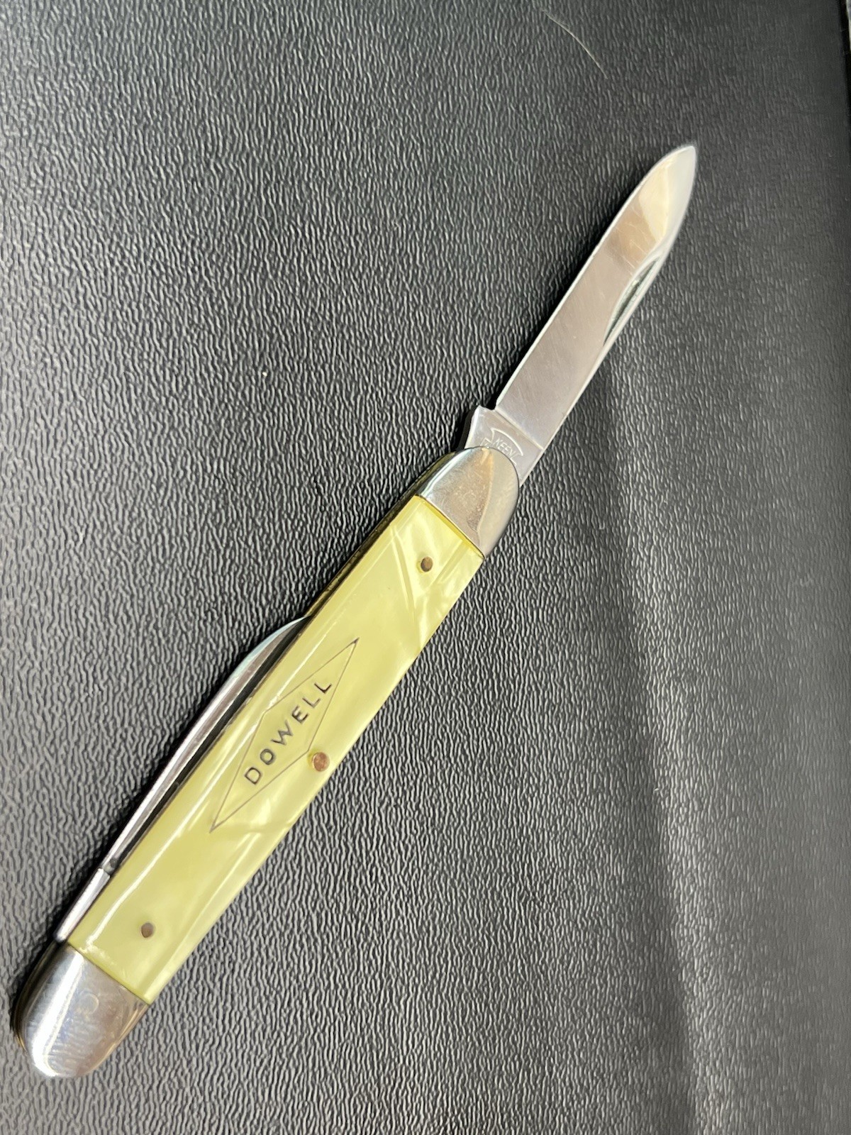 Vintage Keen Kutter Yellow Handle Pocket Knive Advertising Etched.
