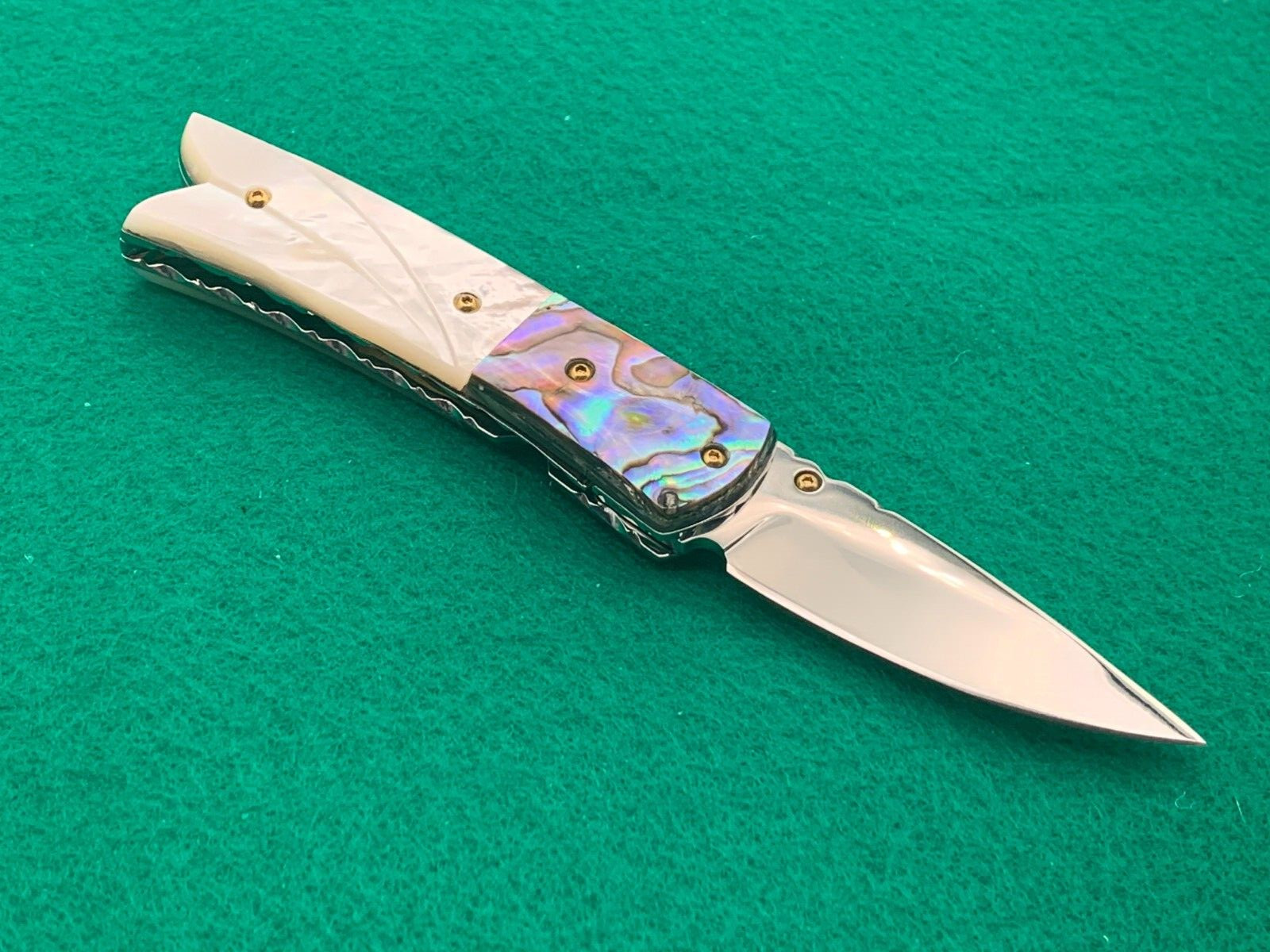 CUSTOM TAWEESAK KNIFE MOTHER OF PEARL / NONE BETTER MUSEUM QUALITY w/ CASE