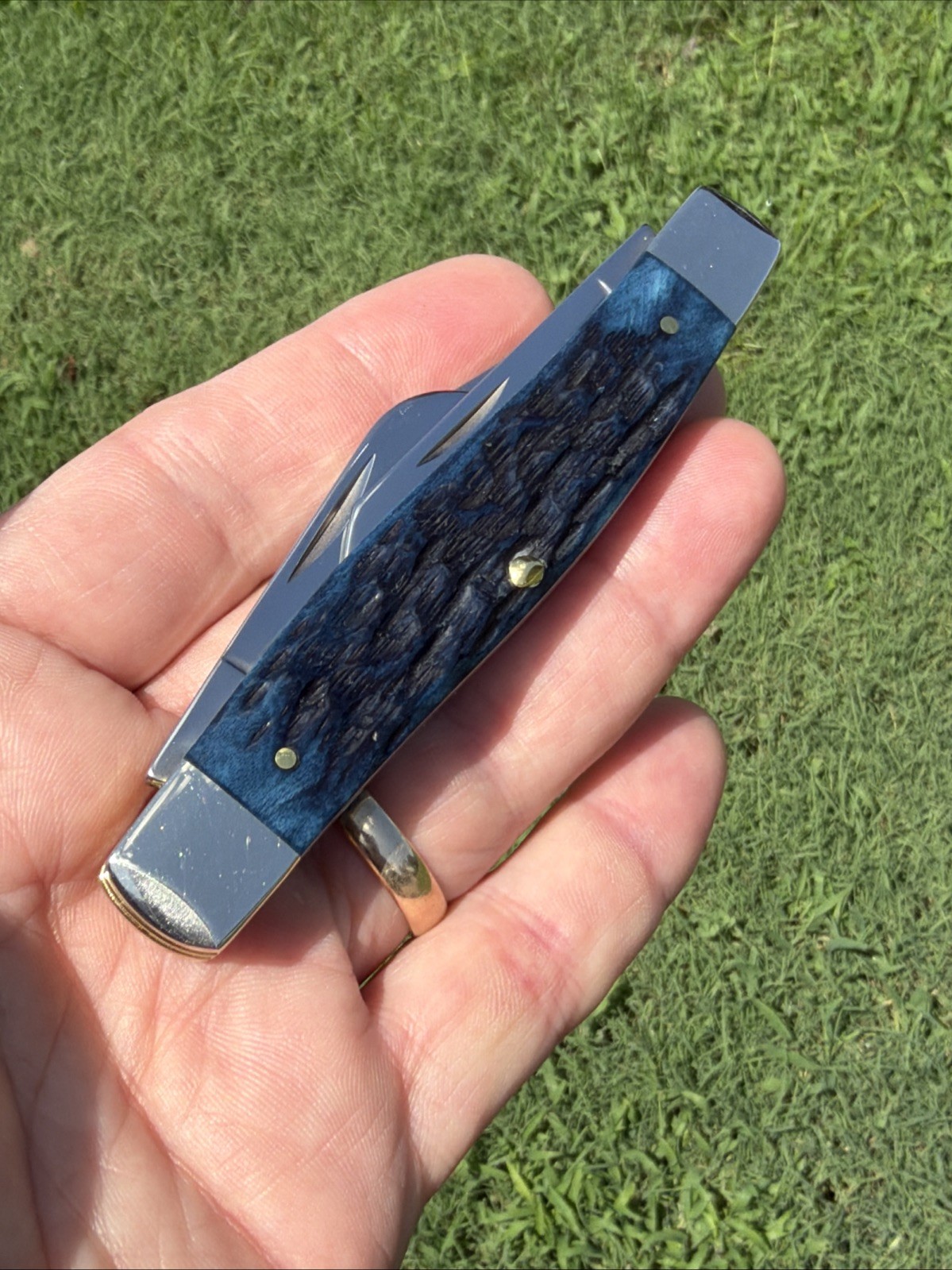 Case XX 2025 Pocket Worn Mediterranean Blue Bone P S Jig 6375 SS Large Stockman