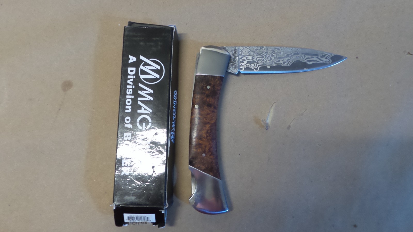 CRKT, Boker Magnum, Tiger Sharp and other pocket knives
