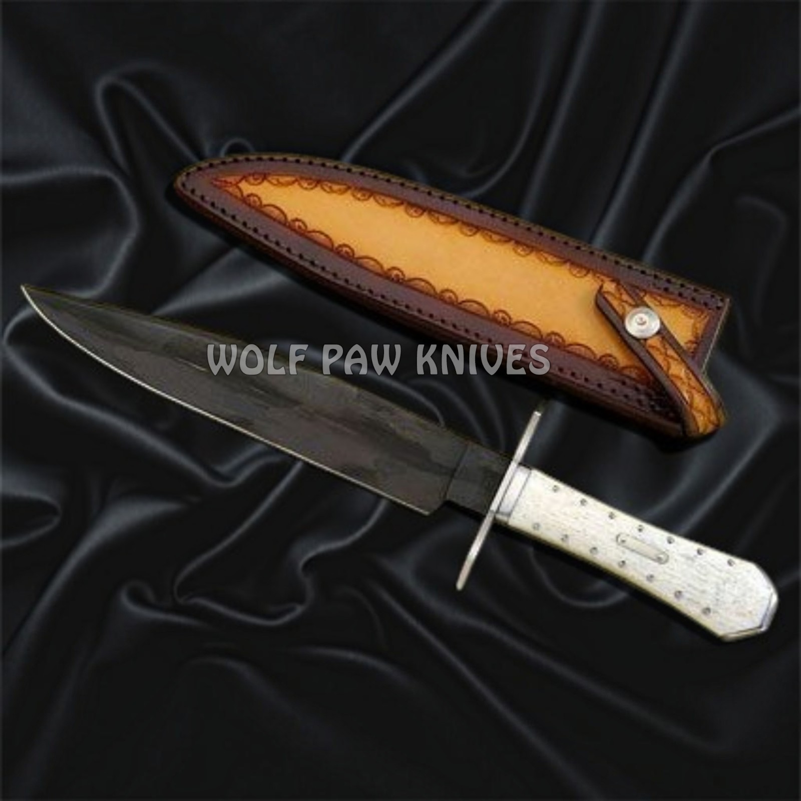 Handmade Fixed Blade Hunting Bowie Knife, D2 Steel Blade with Bone Handle