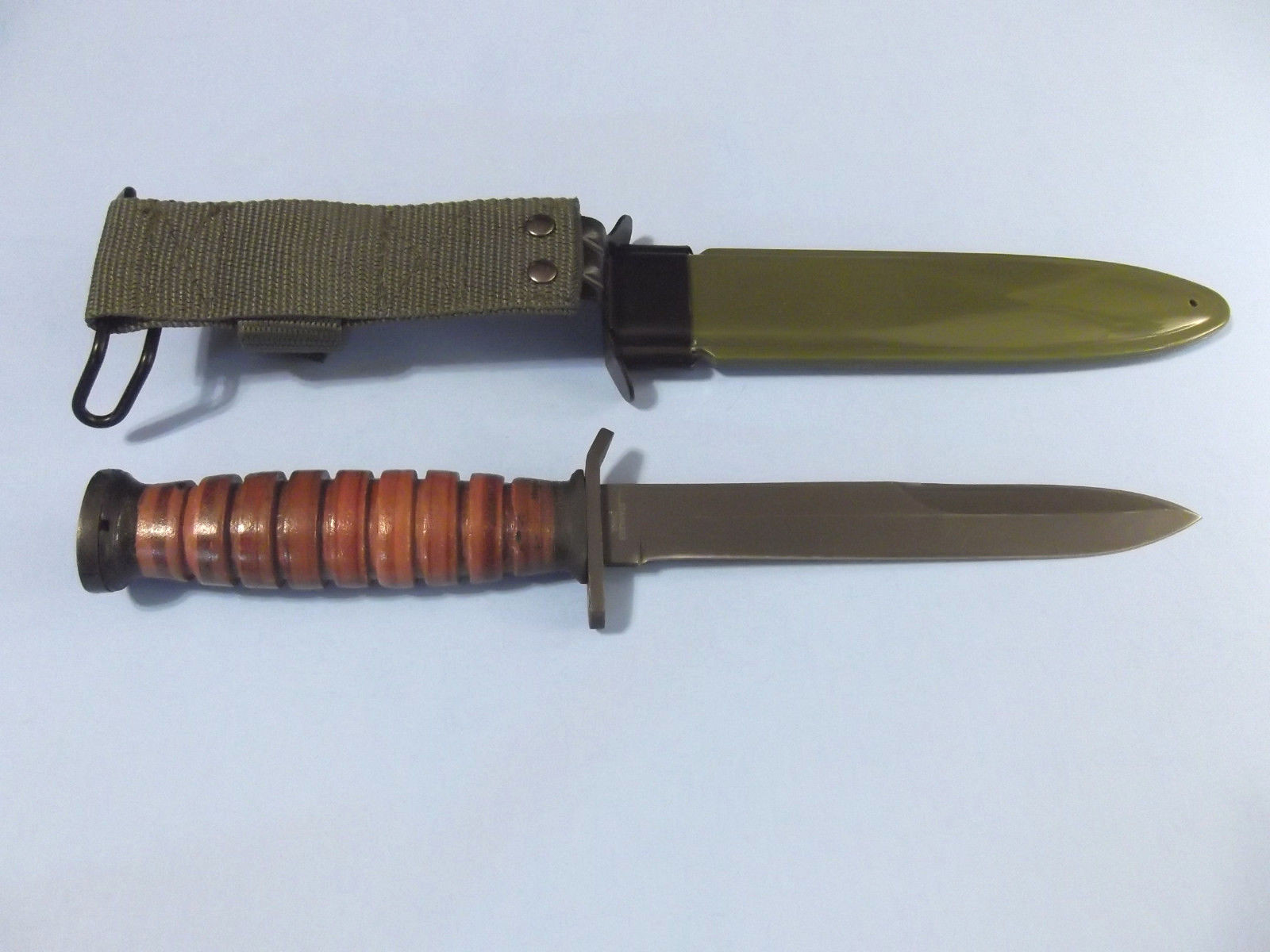 WWII M3 Trench Knife Replica 211133 Stacked Leather dagger 11 5/8″ overall NEW!
