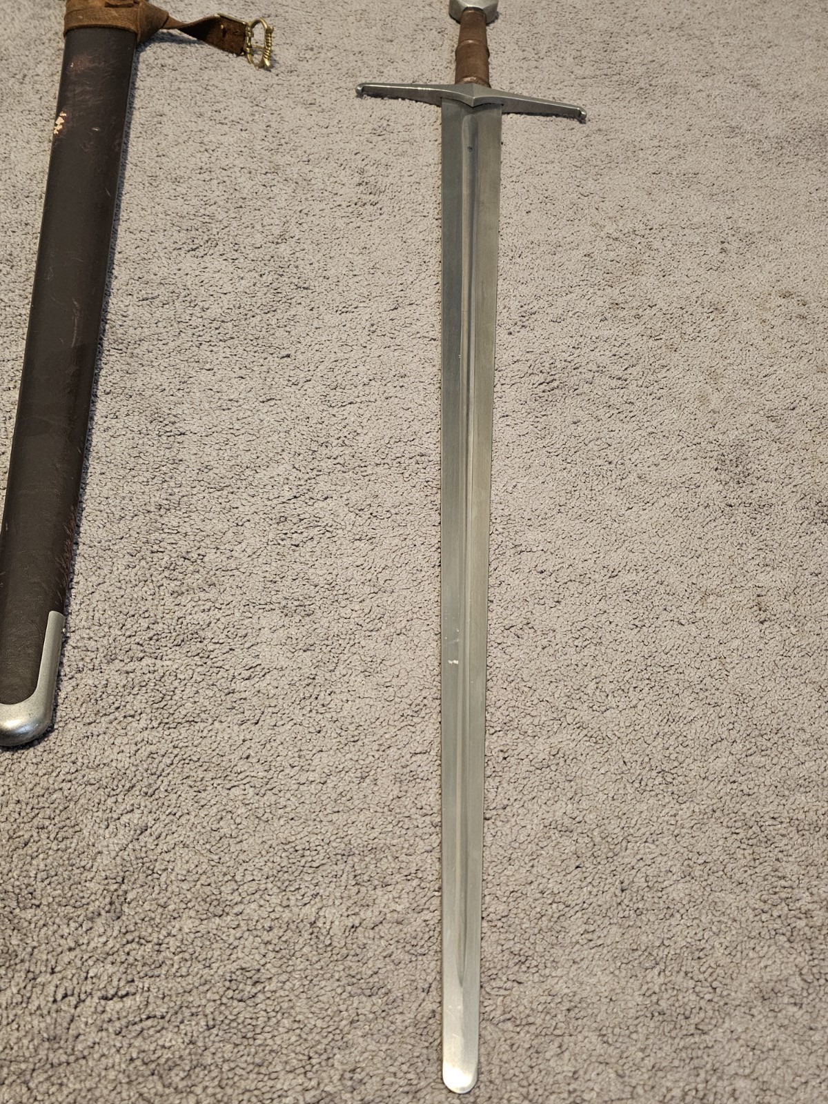 CAS Kingston Arms Practical Blunt Hand-and-a-Half w/ hanging scabbard