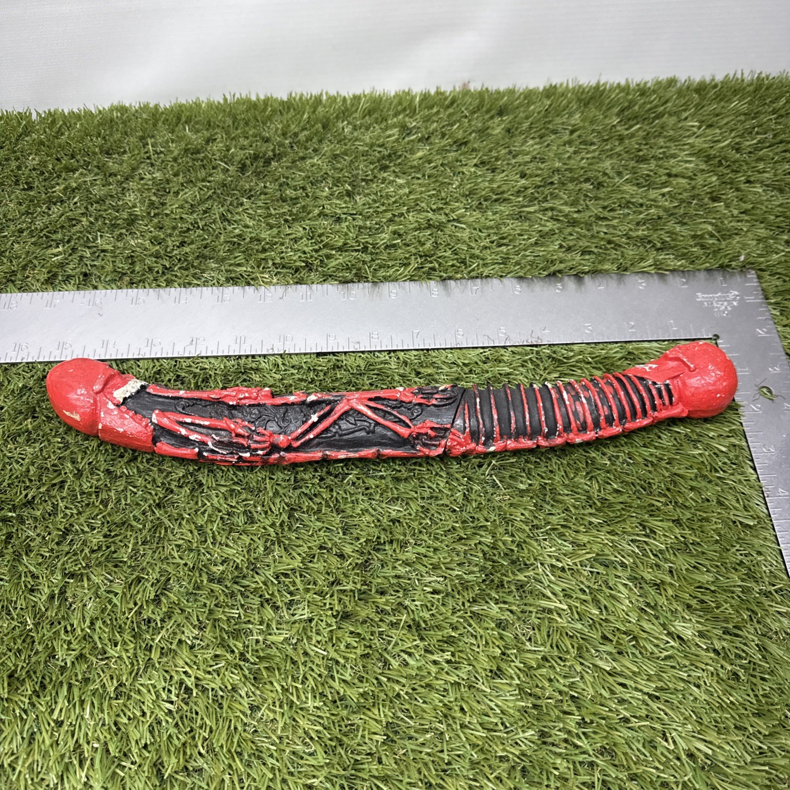 Fighter Plus China Fantasy Fixed Blade Knife 14 3/4 Skull Spine Sheath Red Black