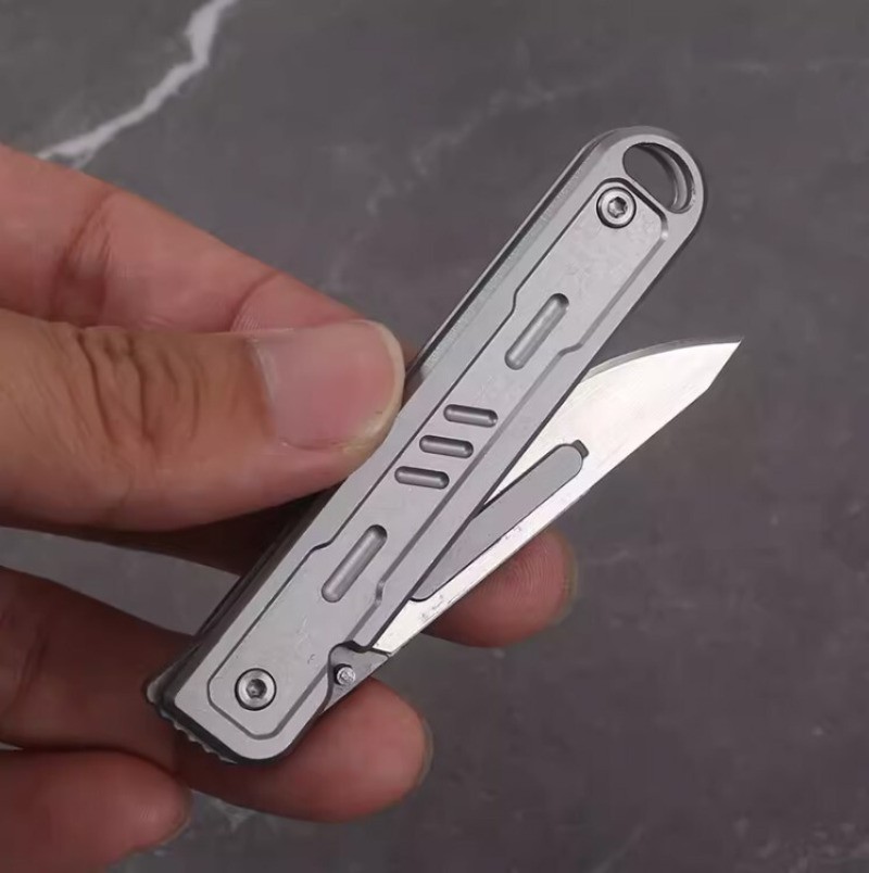 Stainless Steel Folding Utility Knife Scalpel Blade Outdoor EDC Keychain Tool