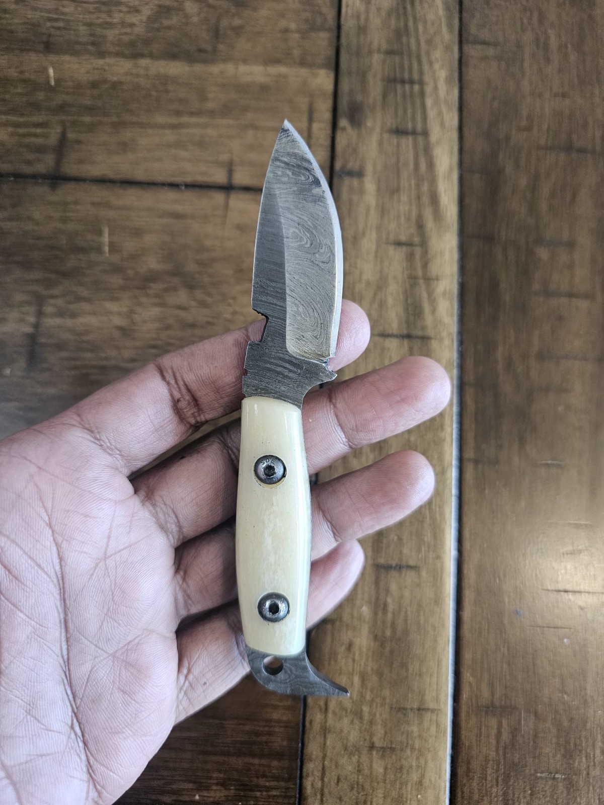 5.5″CUSTOM HANDMADE DAMASCUS BONE HANDLE KNIFE W/MOSAIC PIN & SHEATH 69/03