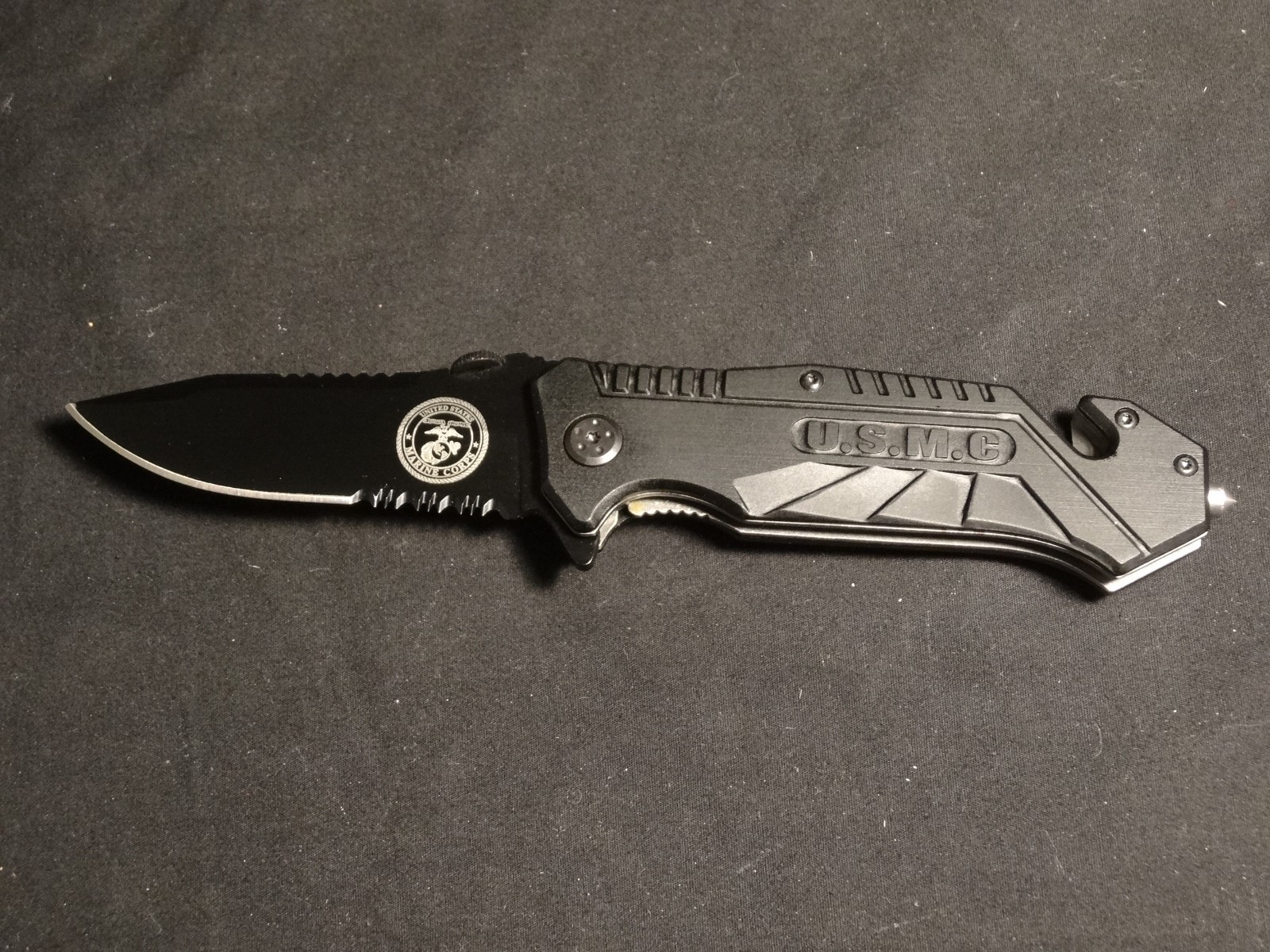 United States Marines YC-501M Tactical Folding Knife With Dog Tag