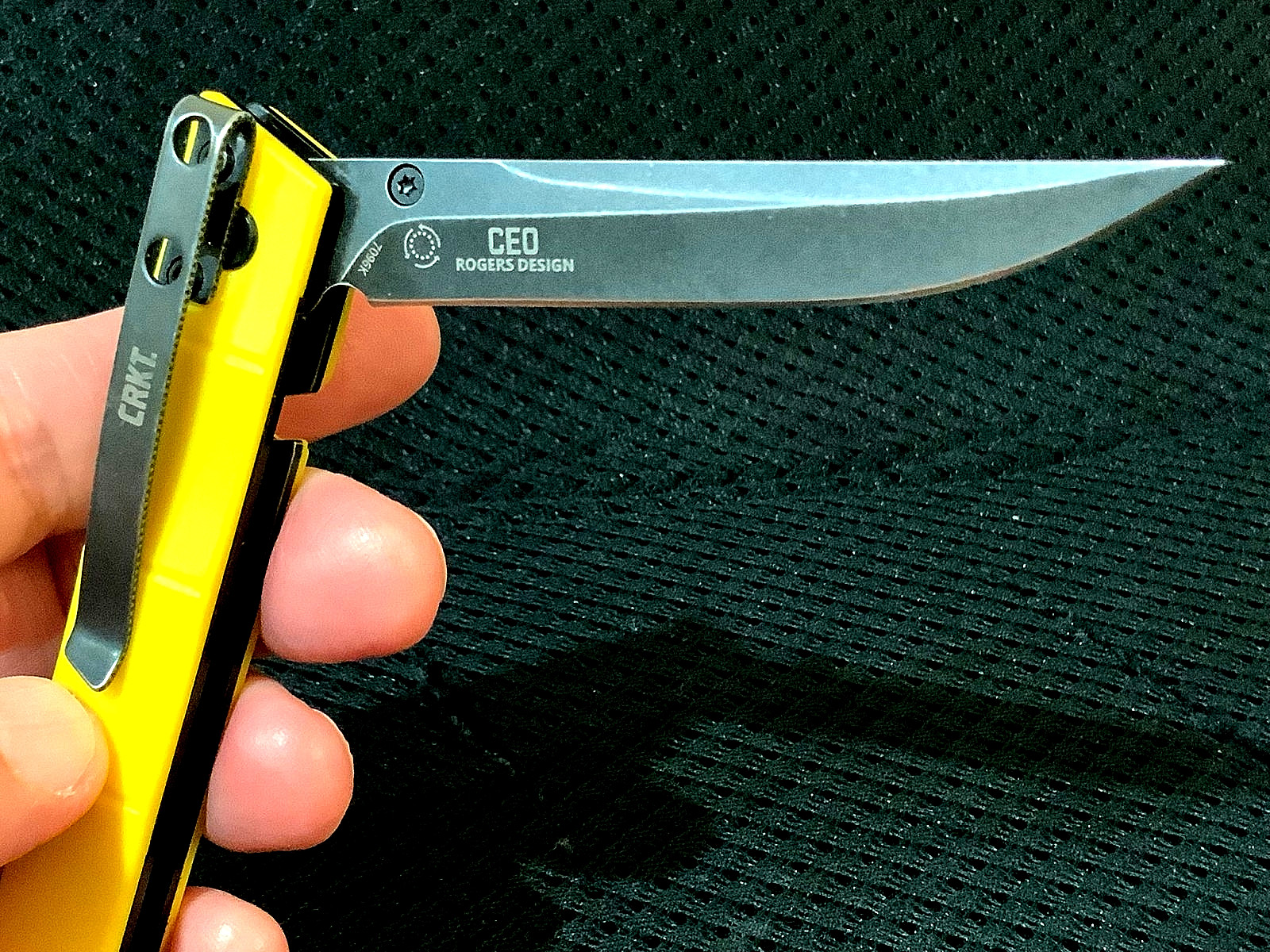 CEO 7096 *YELLOW* Quick Thumb Flick Folding Pocket Knife (Black Blade)