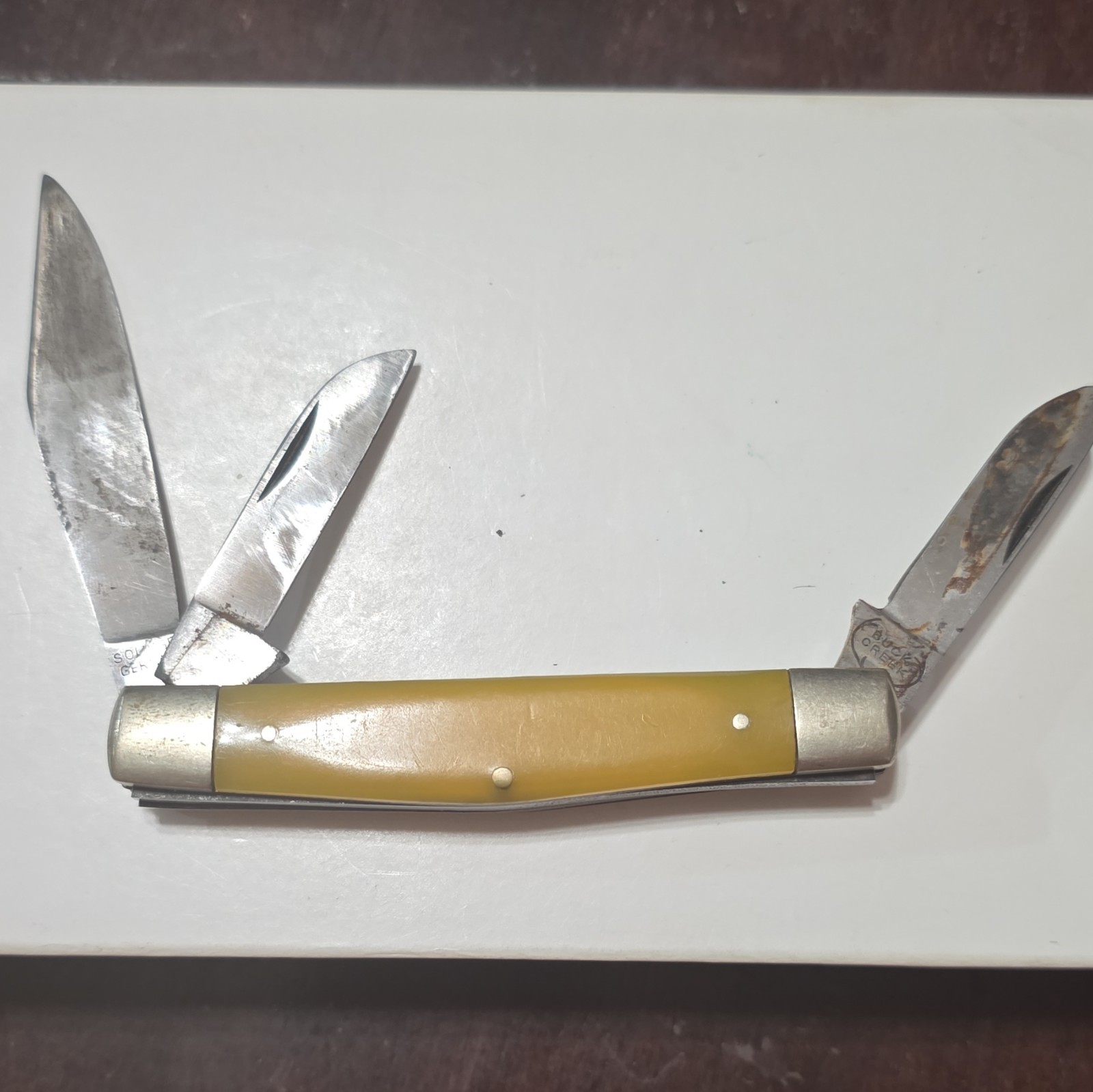 Little Diamond 3-Blade Pocketknife Yellow Plastic Handle Steel Slipjoint Manual