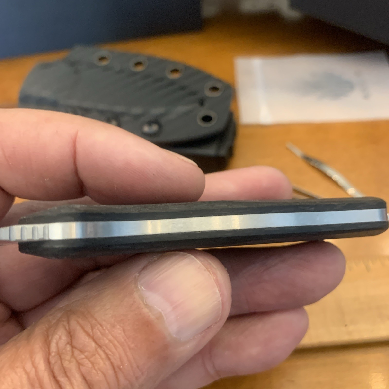 Kizer Drop Bear Azo Fixed Blade Carbon Fiber With Extra Tools