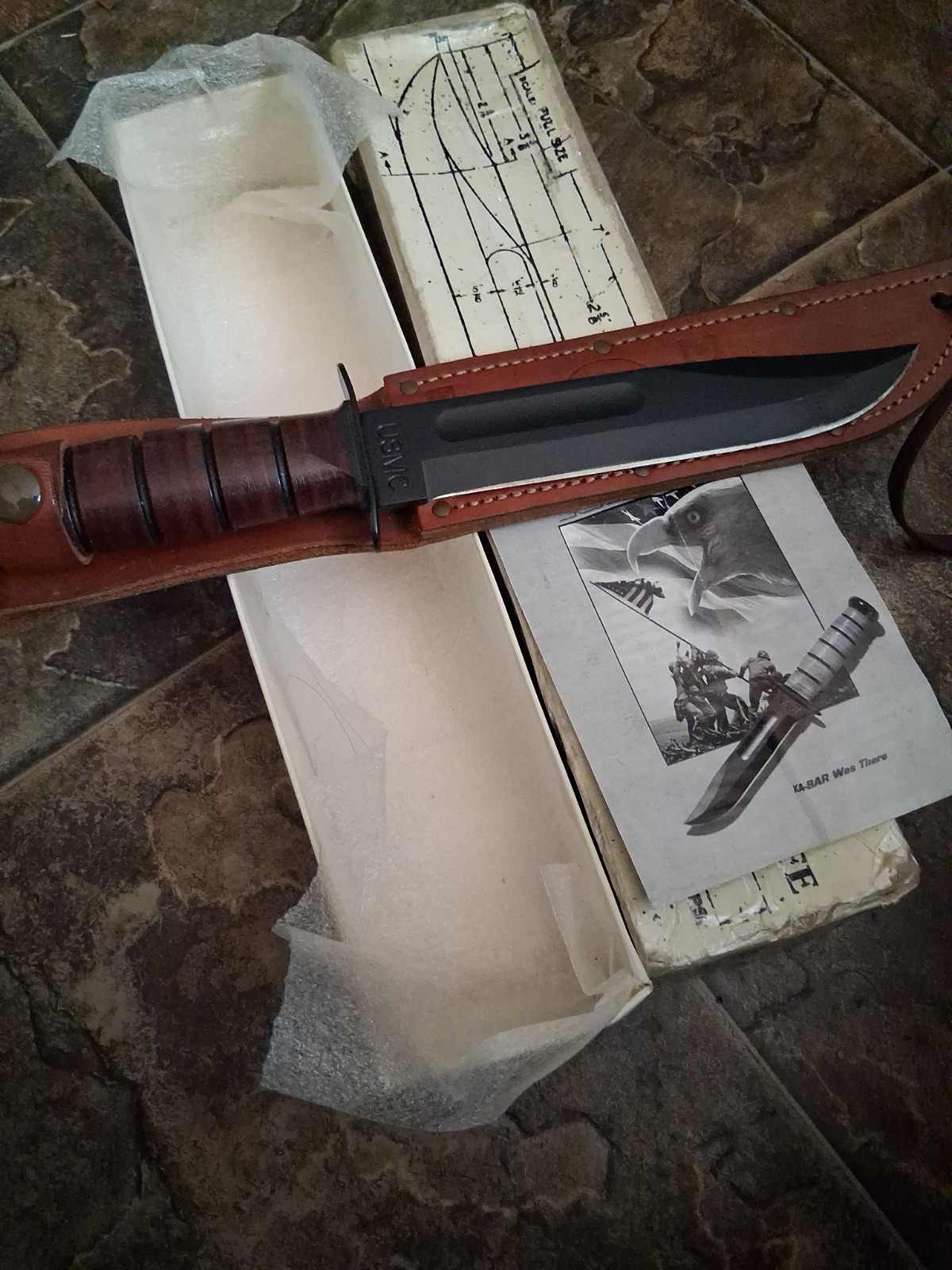 Vintage Ka-Bar USMC Fighting Knife 02-1217 w/ Box & Paperwork Olean NY Combat