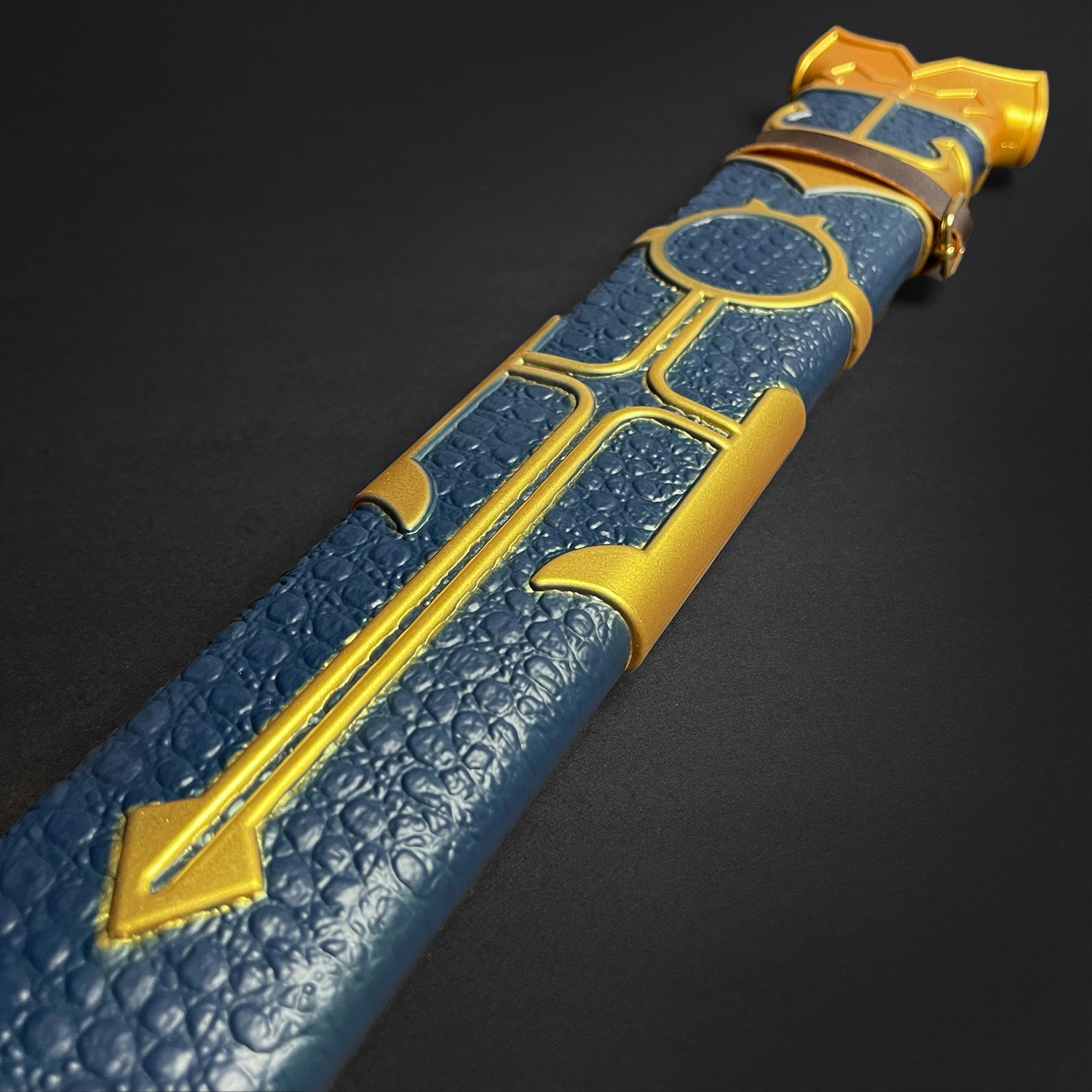 37″ Link’s Foam Master Sword with Plastic Scabbard for Cosplay