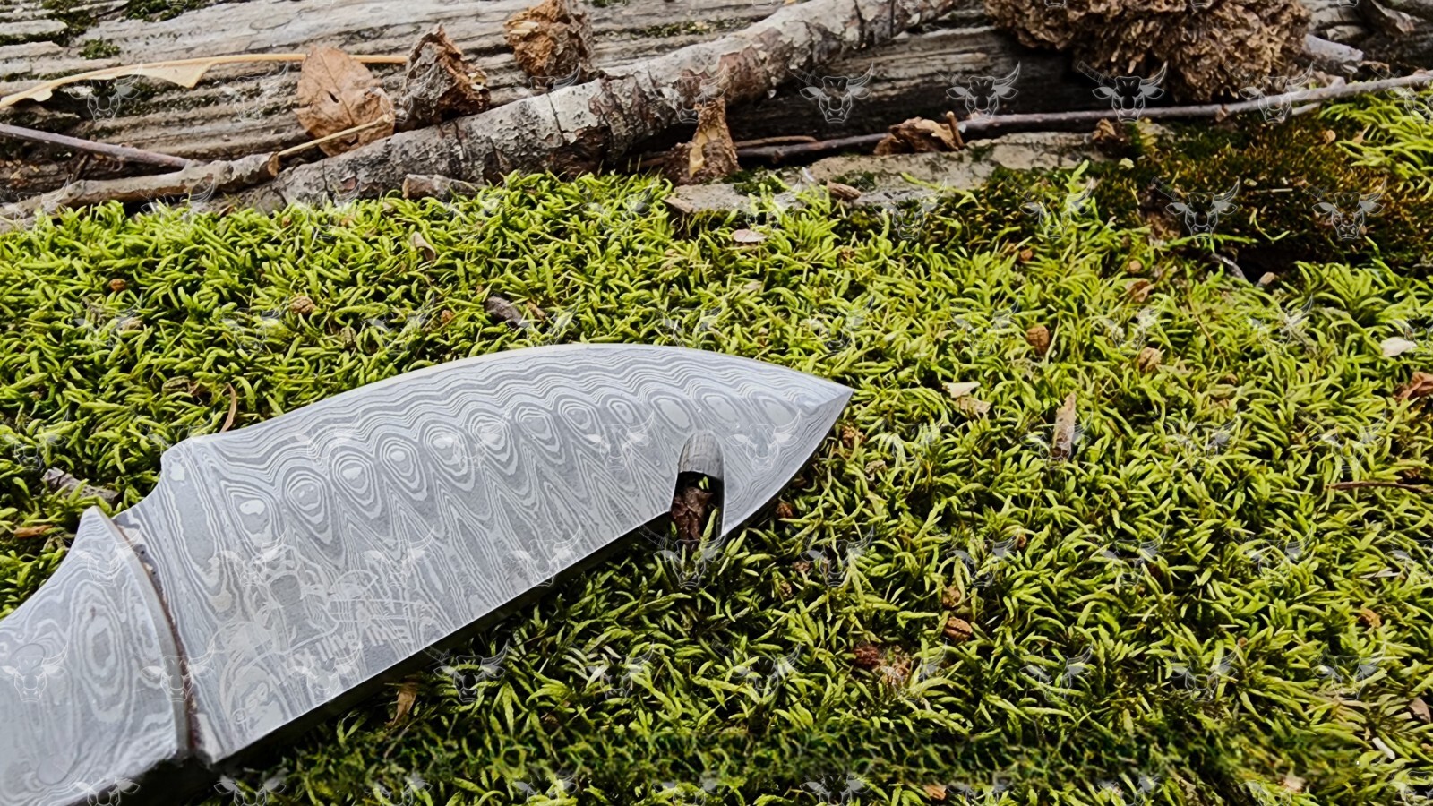 hand carved Damascus Steel Bowie Hunting Knife Rose Wood Handle W/ Sheath gift
