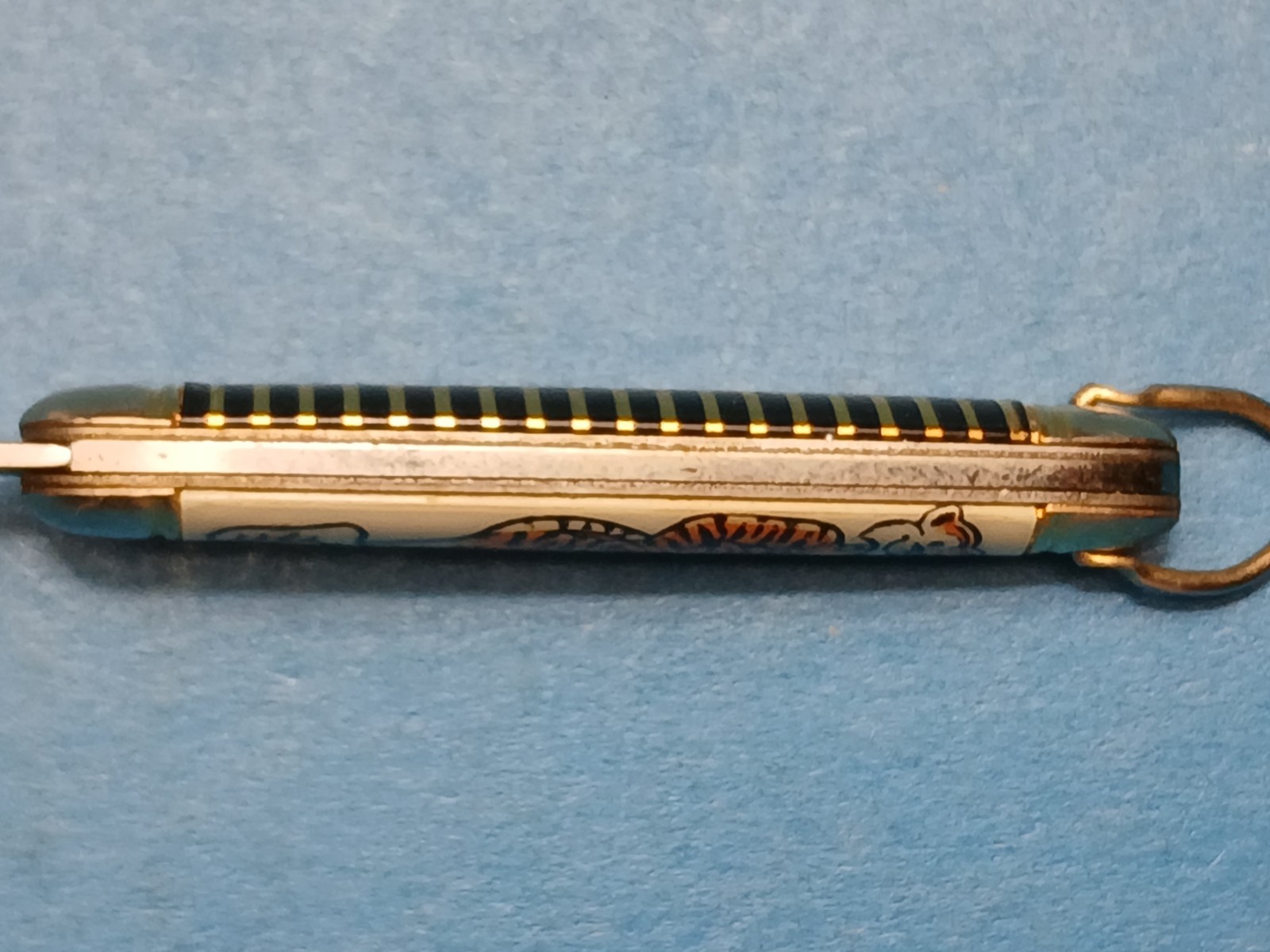 Imperial Providence RI USA. Single Blade with bail. Tiger graphic. 1954-1988.